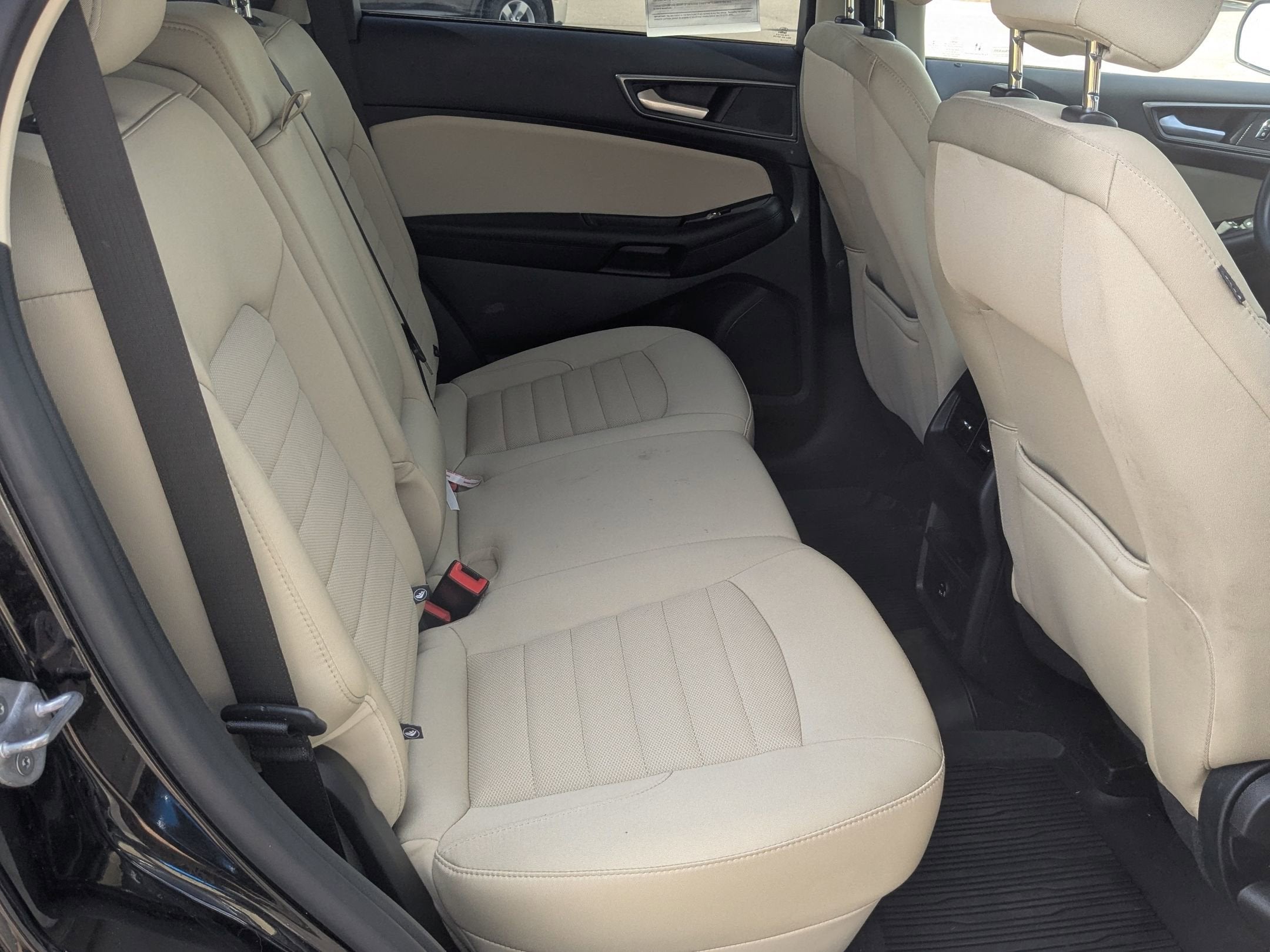 2022 Ford Edge SE
