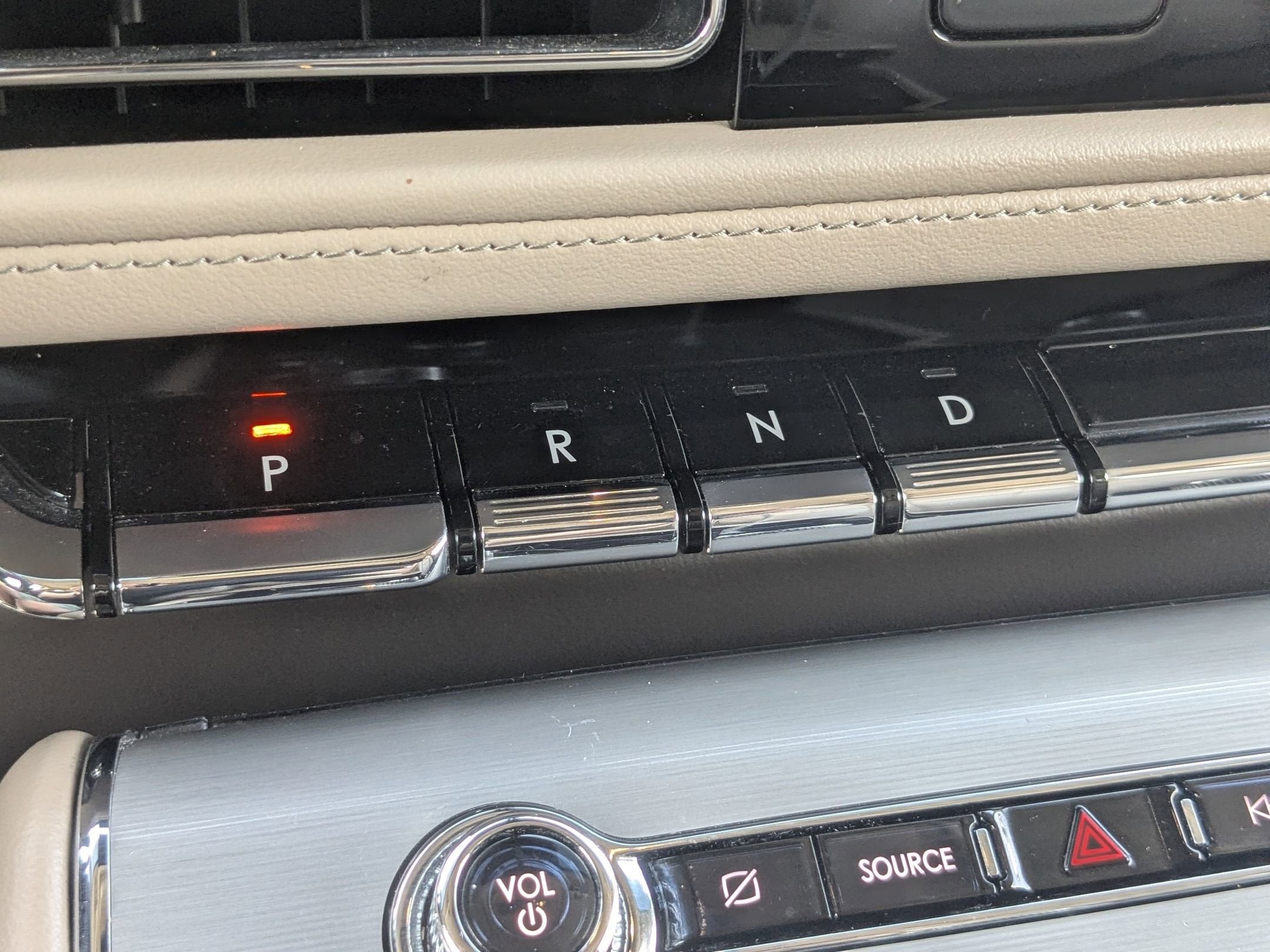 2023 Lincoln Aviator Standard