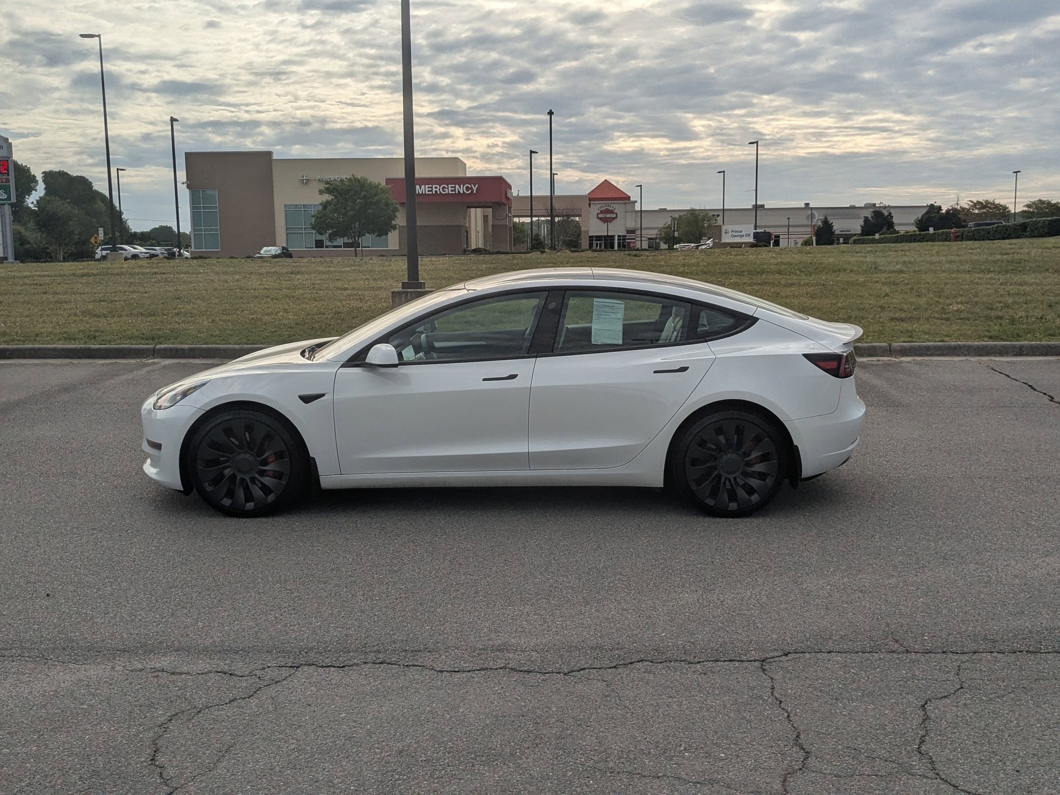 2023 Tesla Model 3 Performance