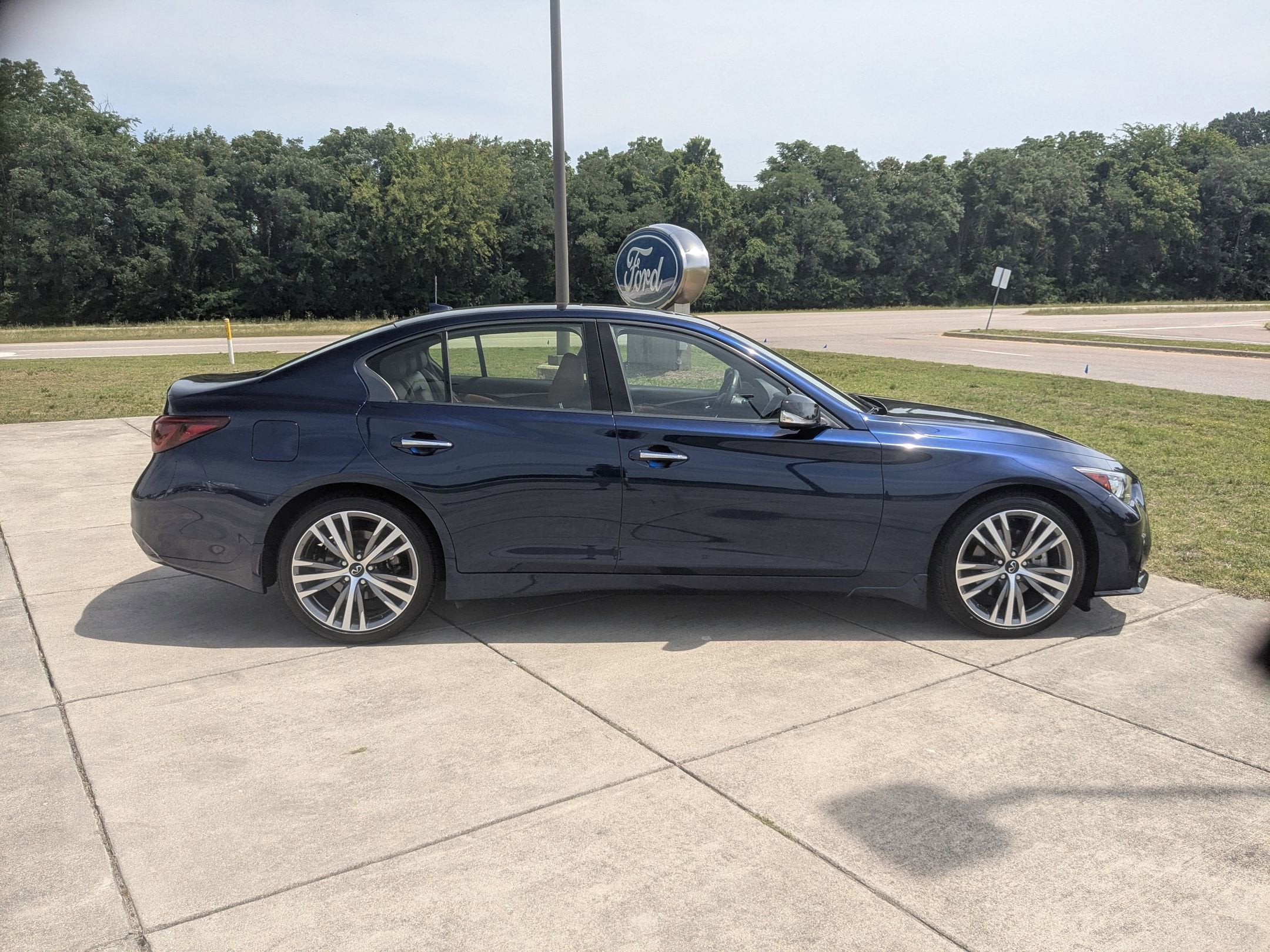 2023 INFINITI Q50 SENSORY