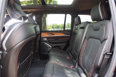 2023 Jeep Grand Cherokee Summit Reserve