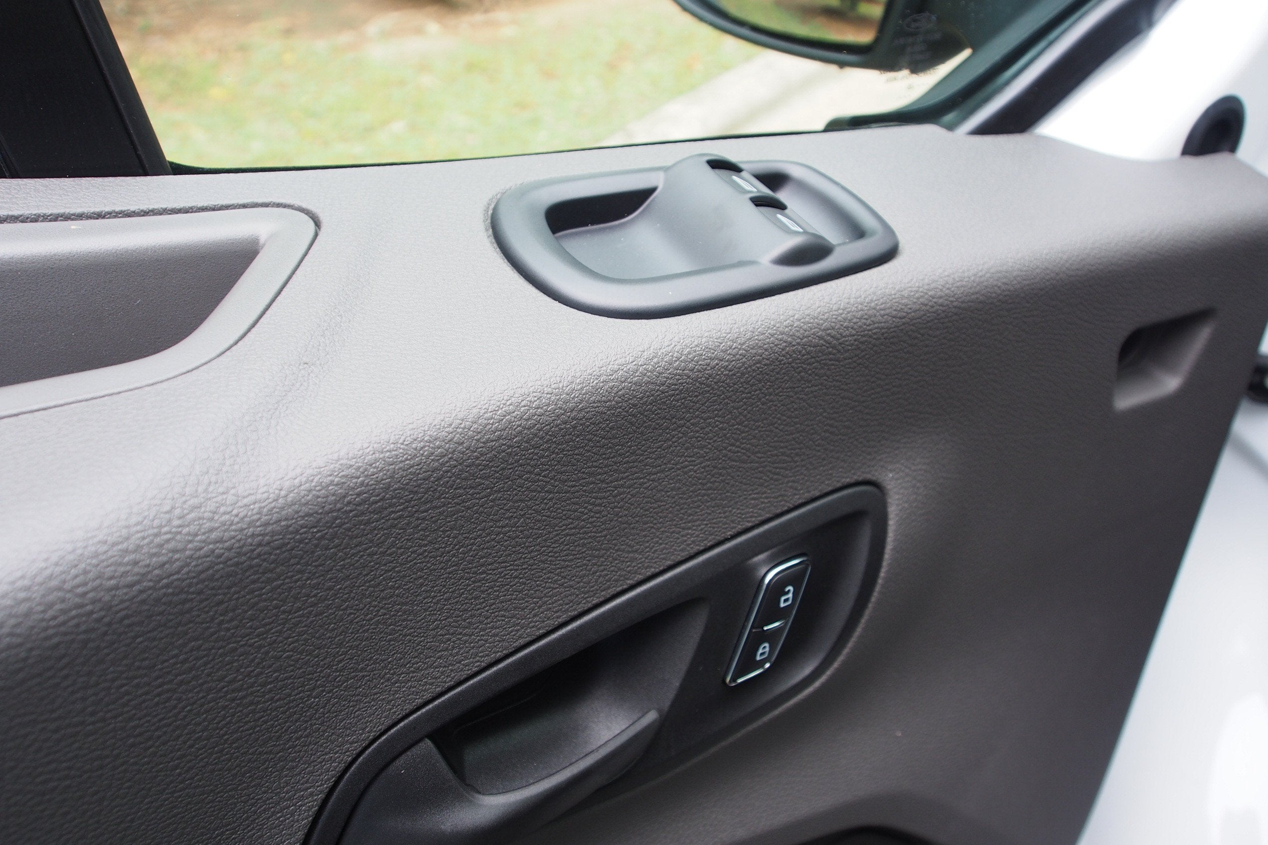 2026 Ford Transit Passenger Wagon XL