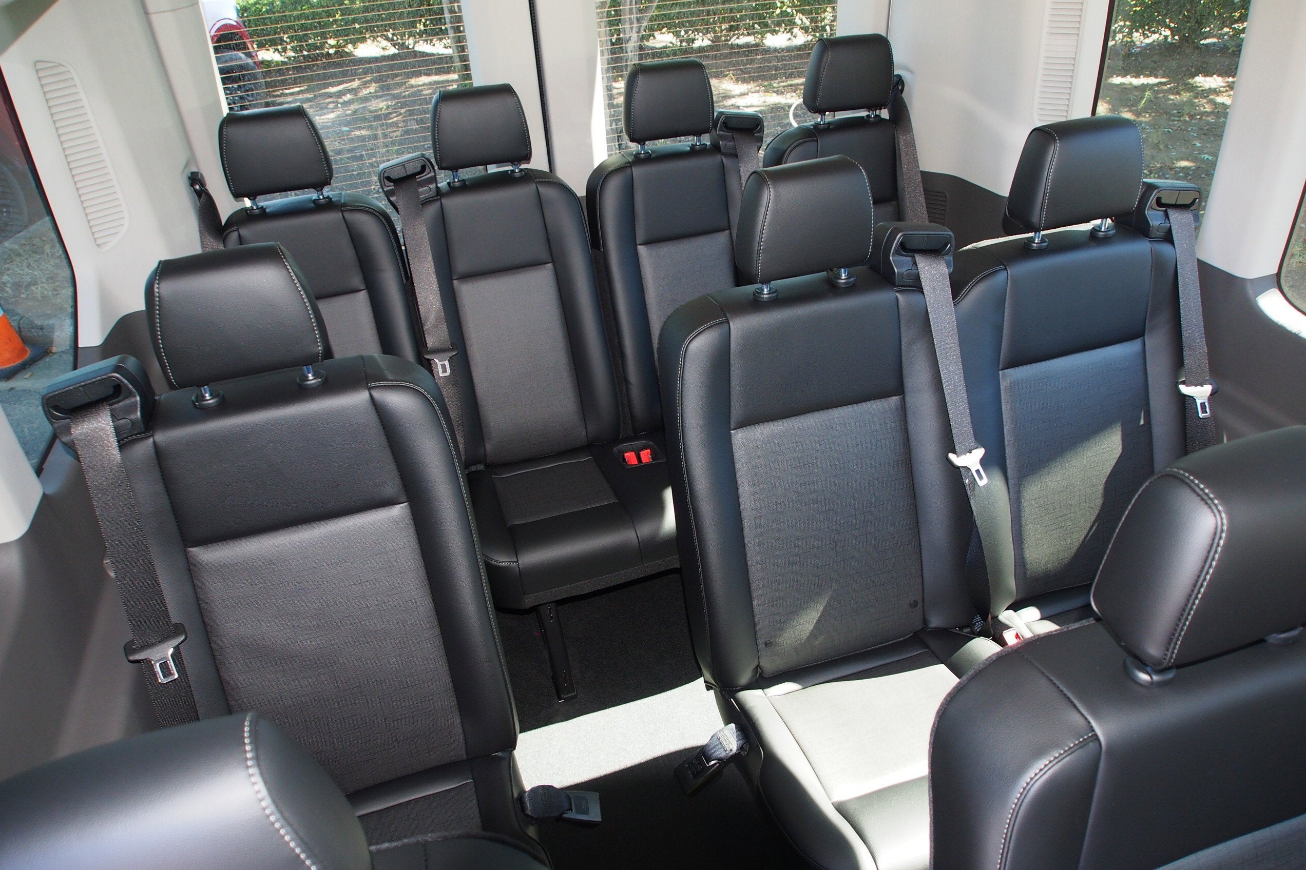 2025 Ford Transit Passenger Wagon XL