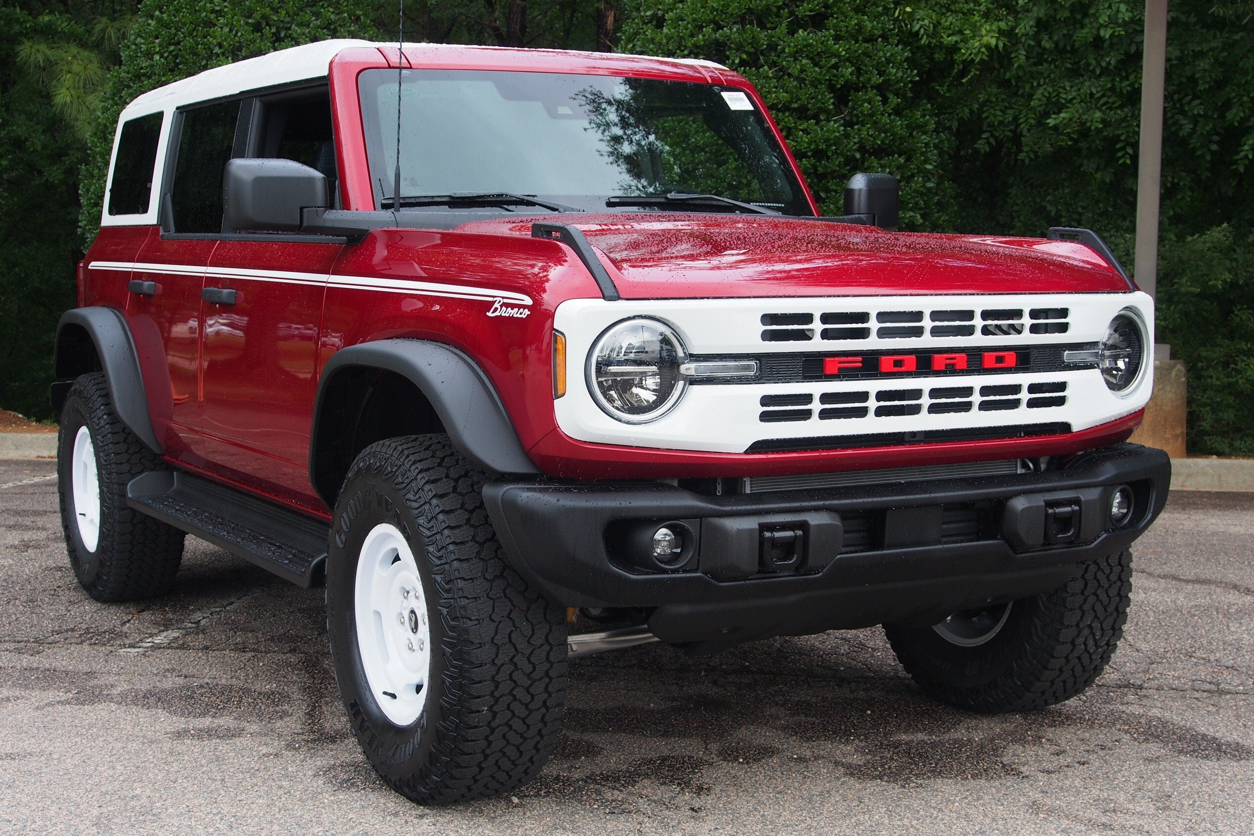 2026 Ford Bronco Heritage Edition