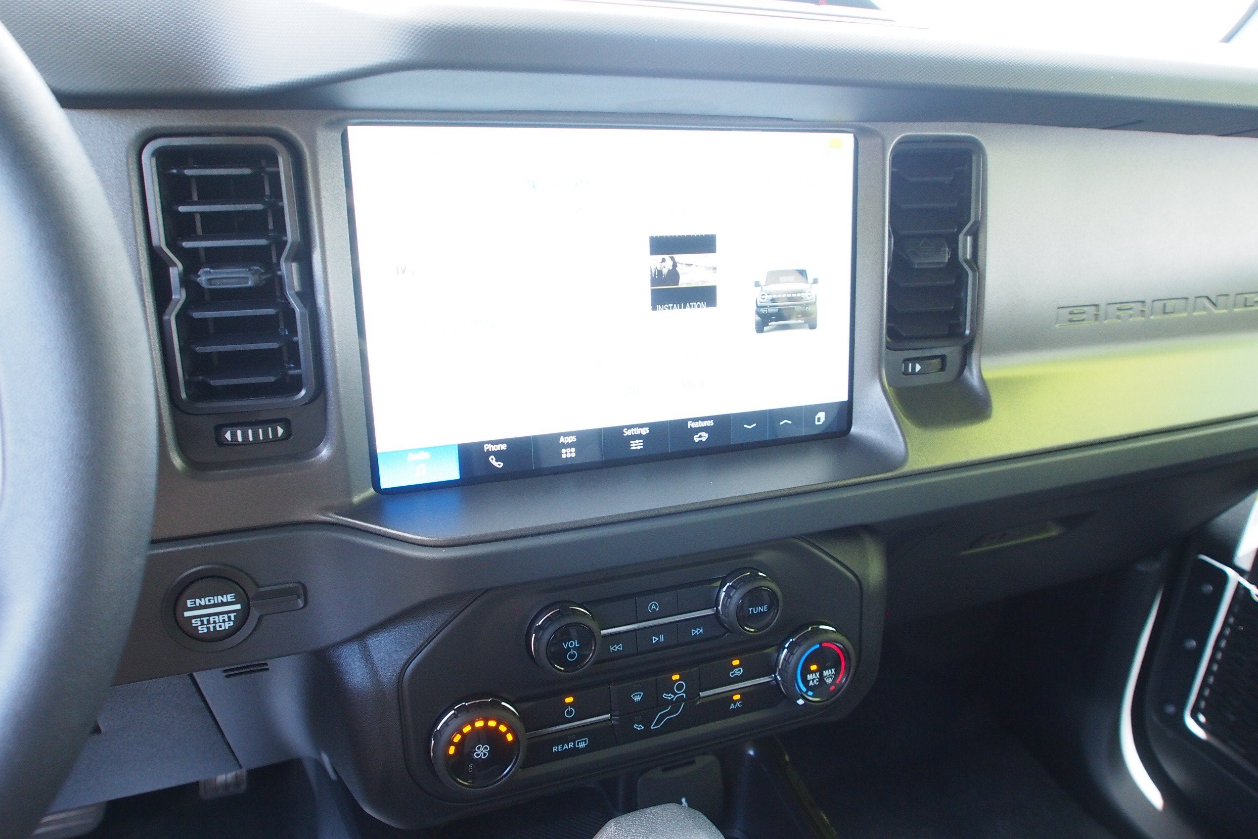 2026 Ford Bronco Base