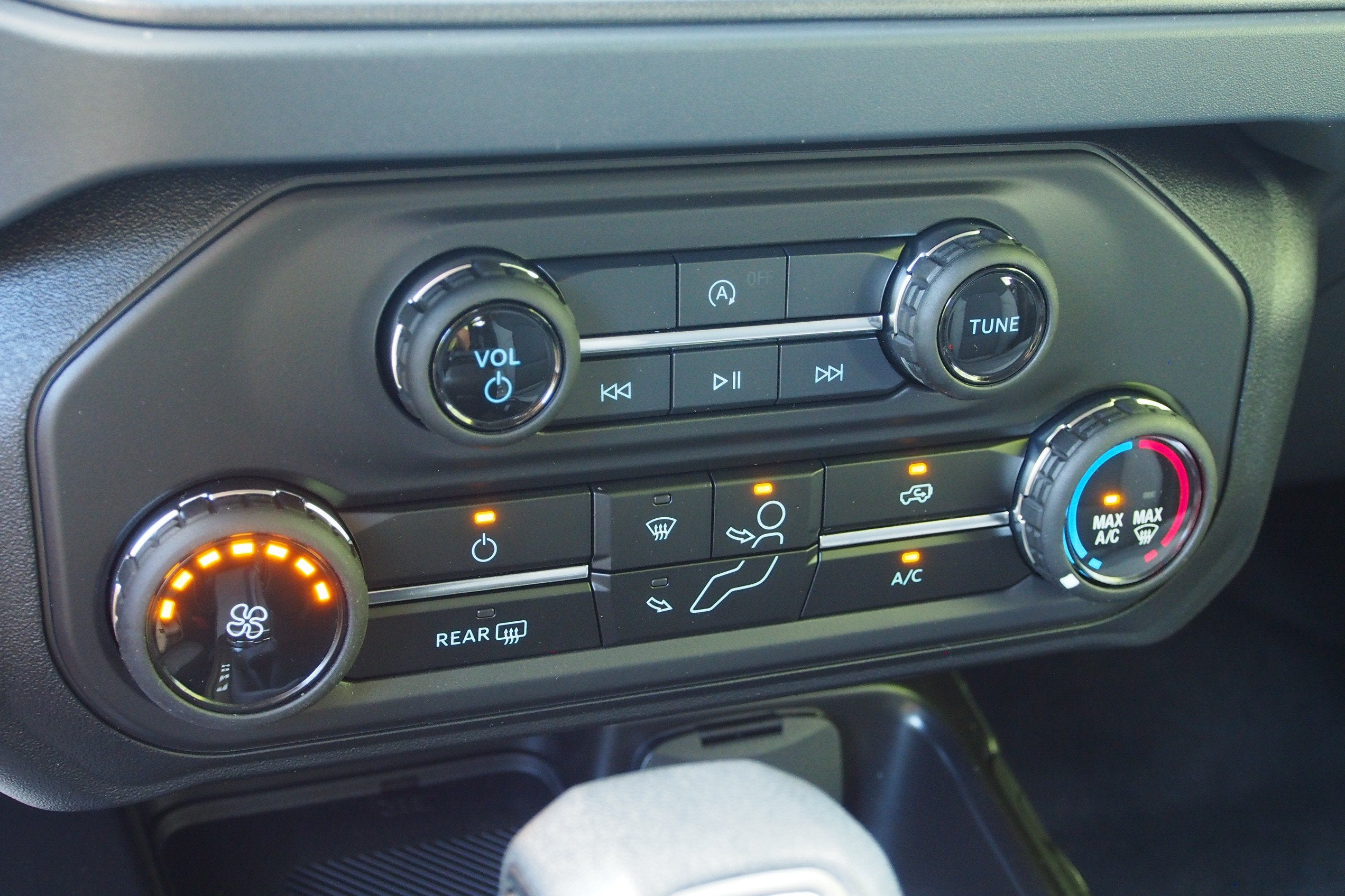2026 Ford Bronco Base