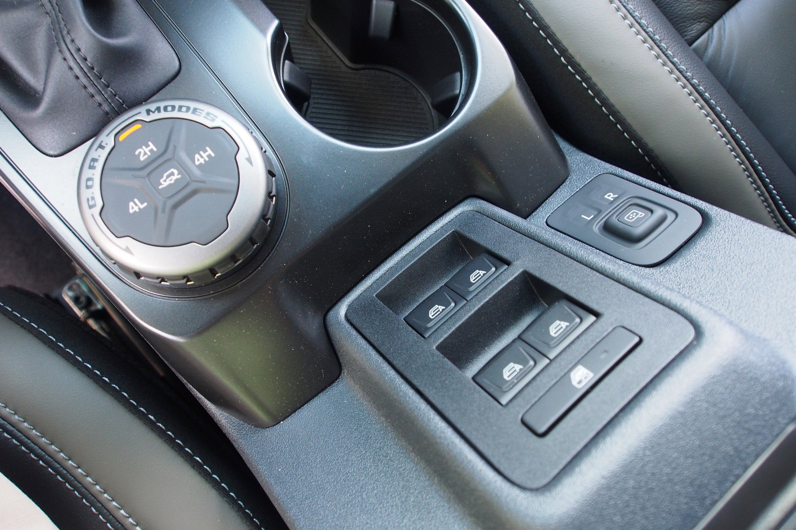 2025 Ford Bronco Outer Banks - Crossroads Courtesy Demo