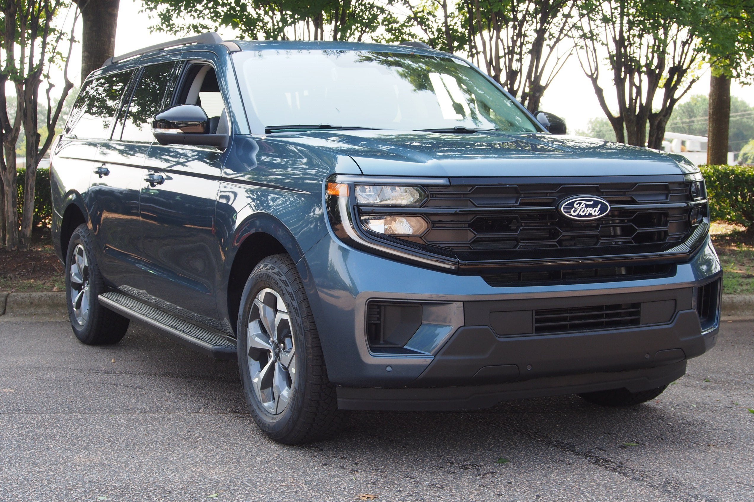 2027 Ford Expedition Max Active