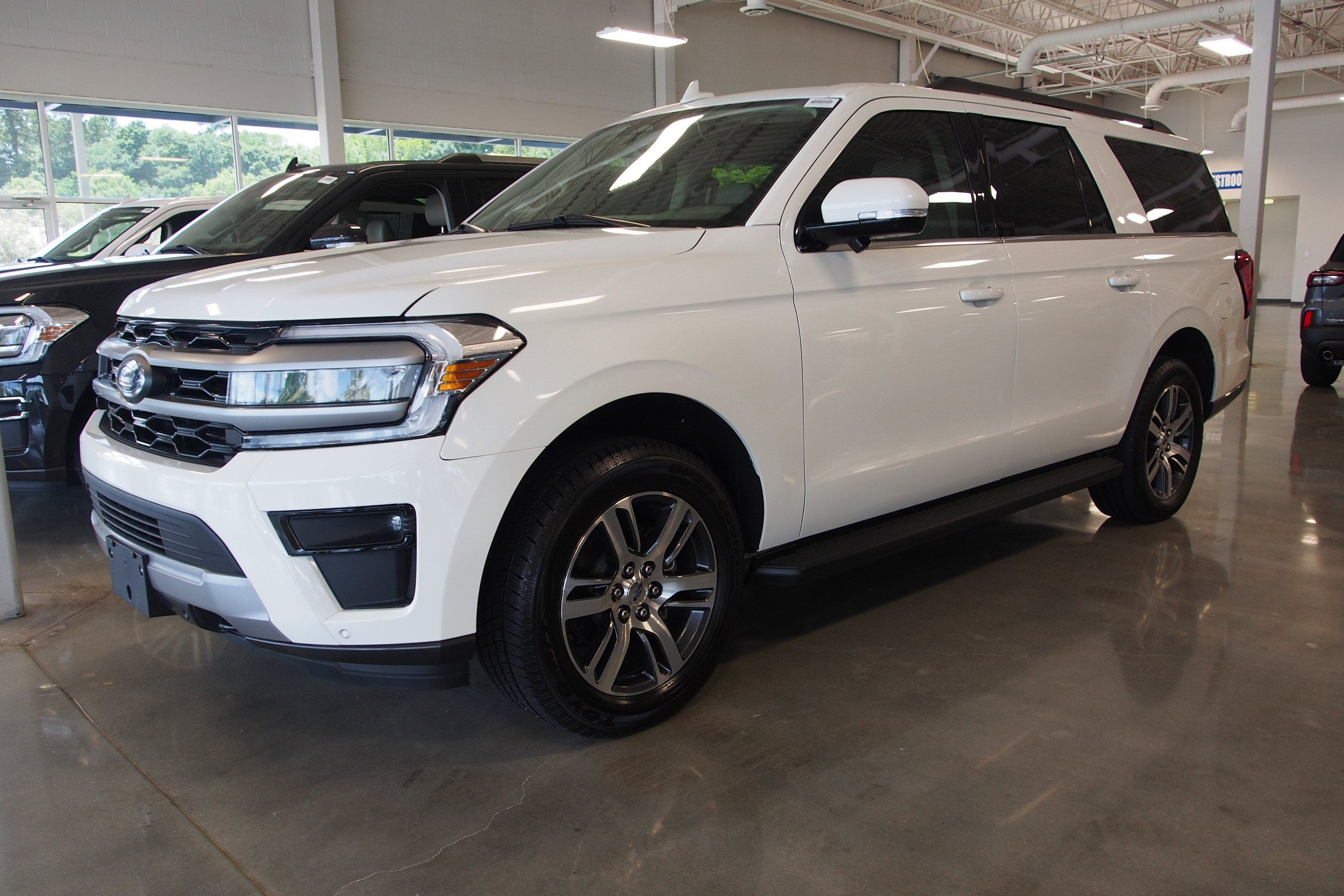 2024 Ford Expedition Max XLT