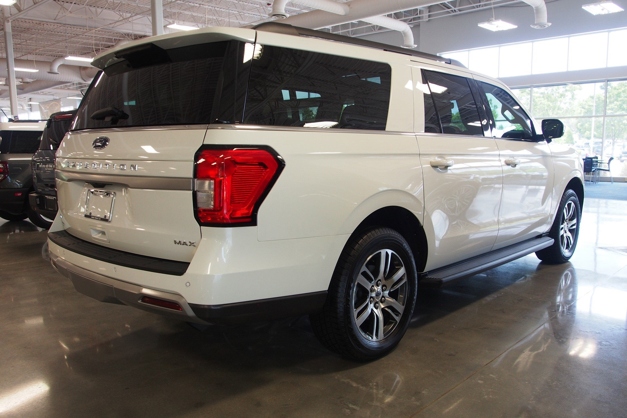 2024 Ford Expedition Max XLT