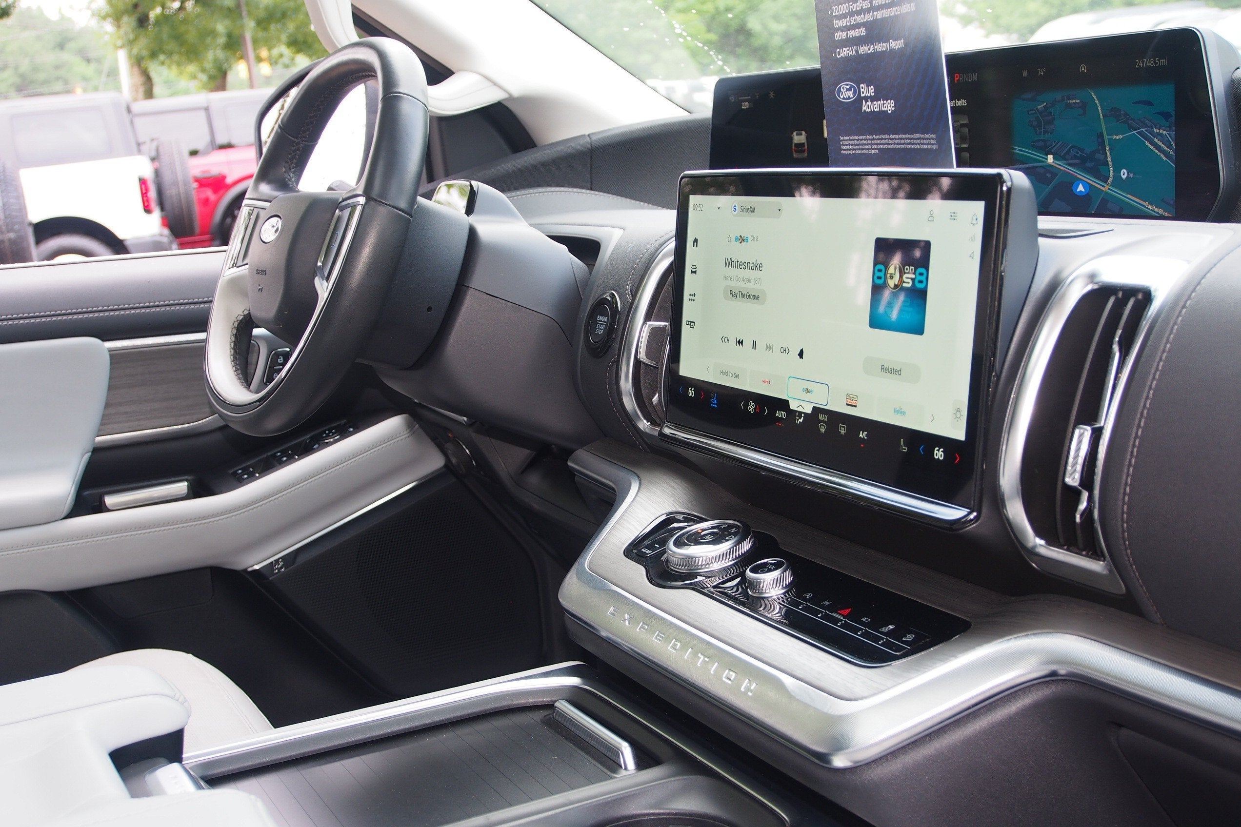 2025 Ford Expedition Platinum