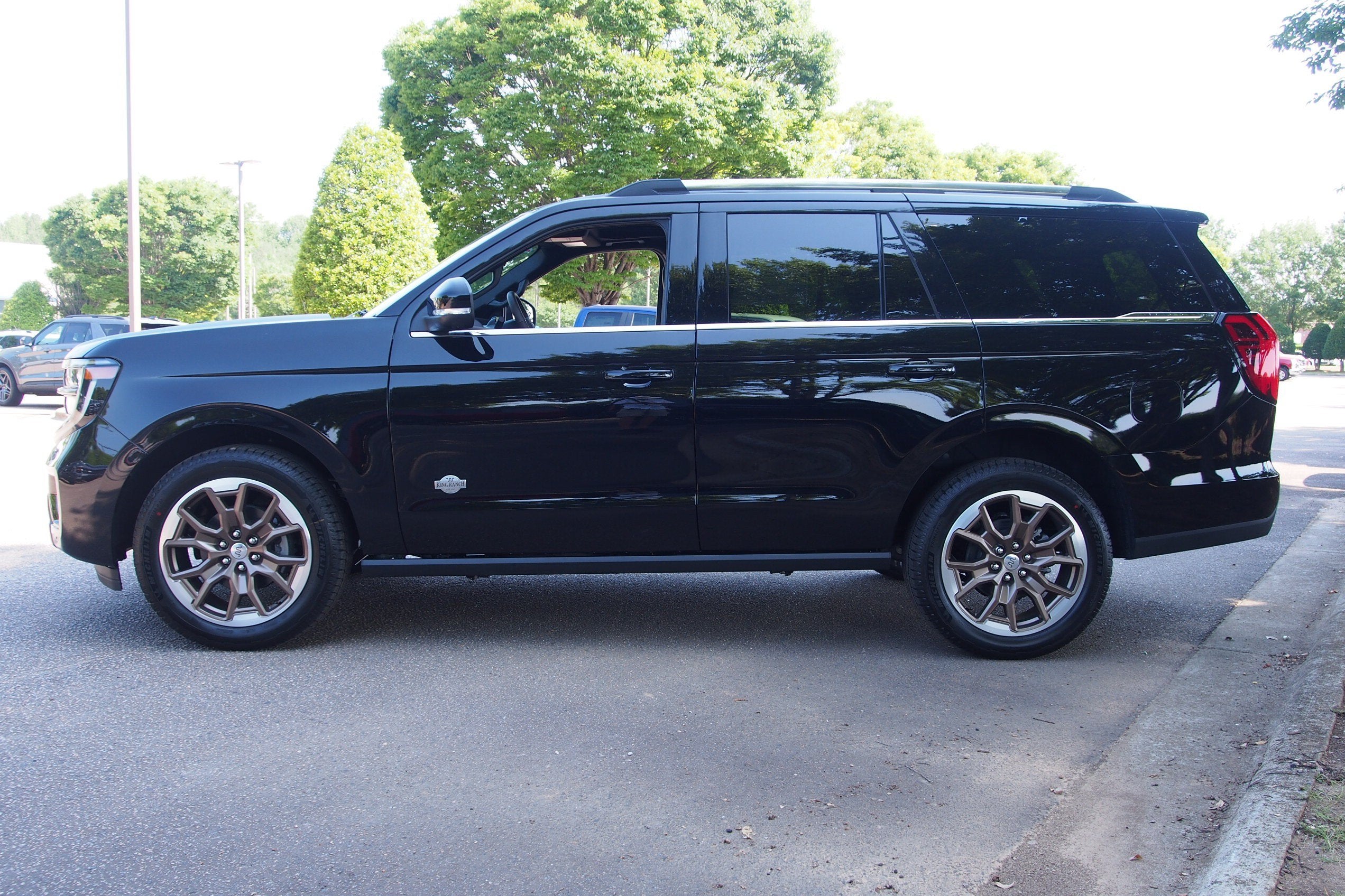 2027 Ford Expedition King Ranch