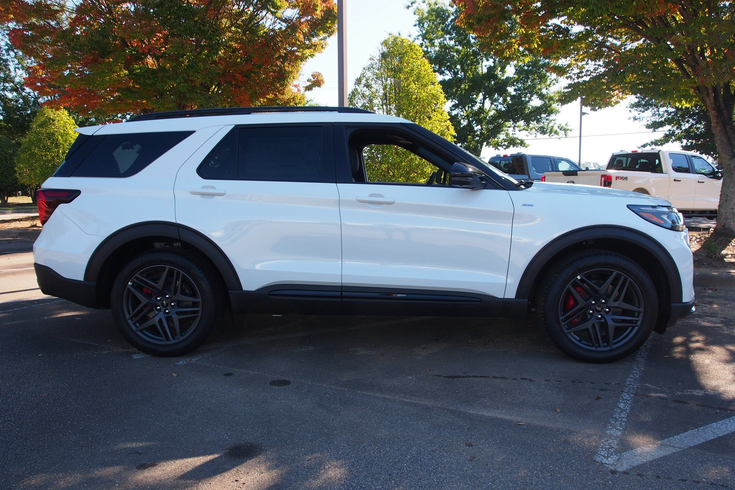 2027 Ford Explorer ST-Line