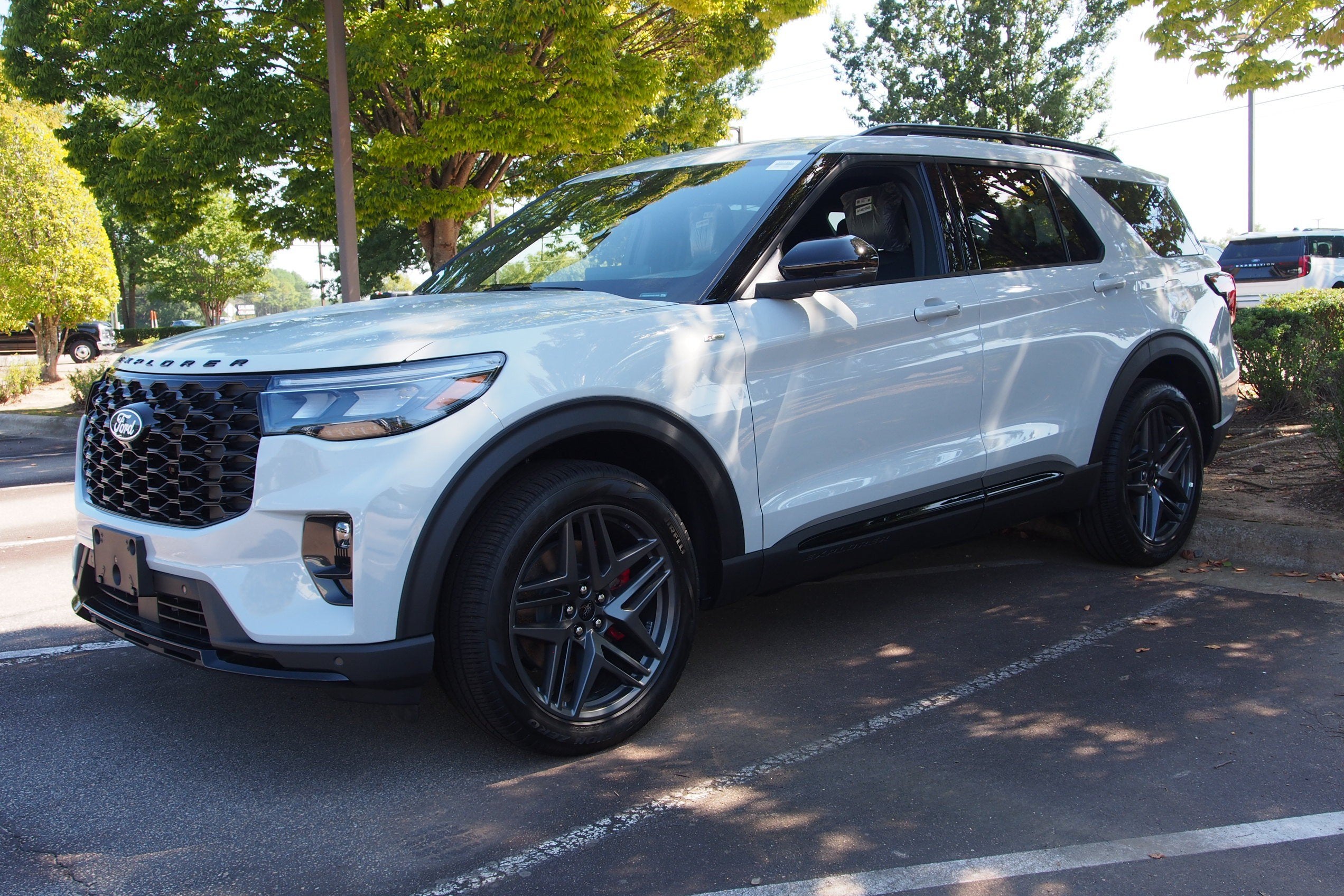 2027 Ford Explorer ST-Line