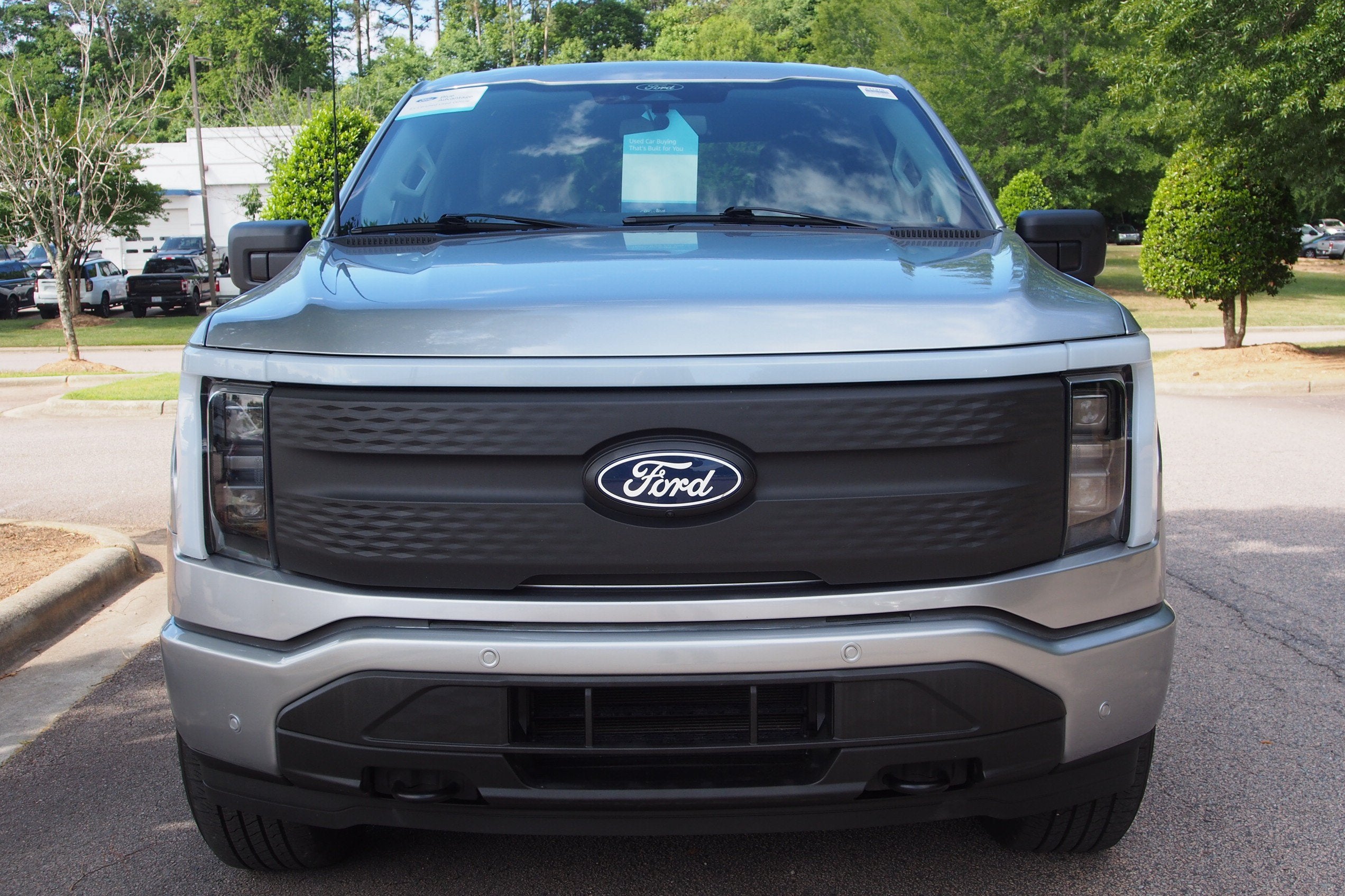 2025 Ford F-150 Lightning Flash