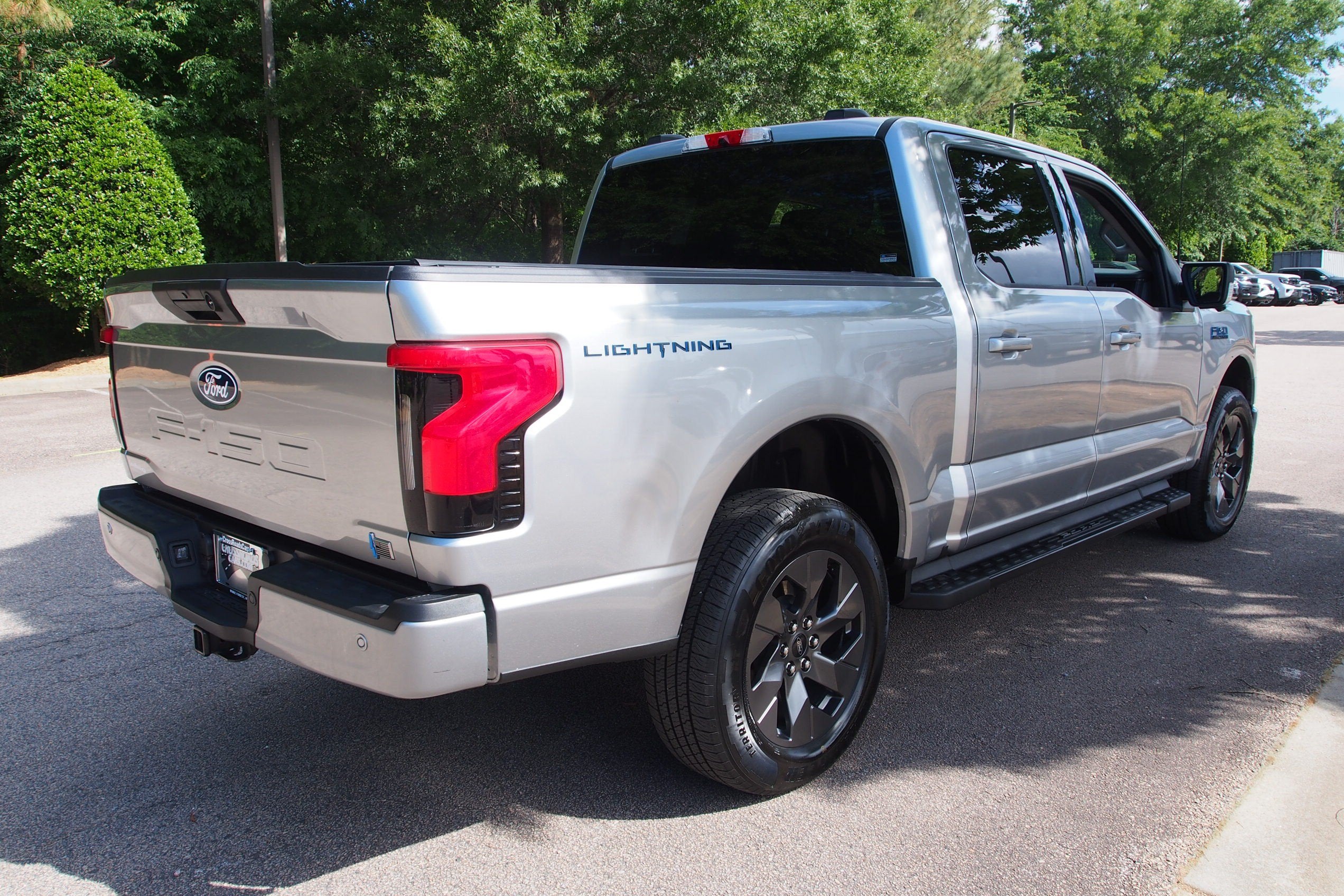 2025 Ford F-150 Lightning Flash