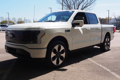 2025 Ford F-150 Lightning Platinum