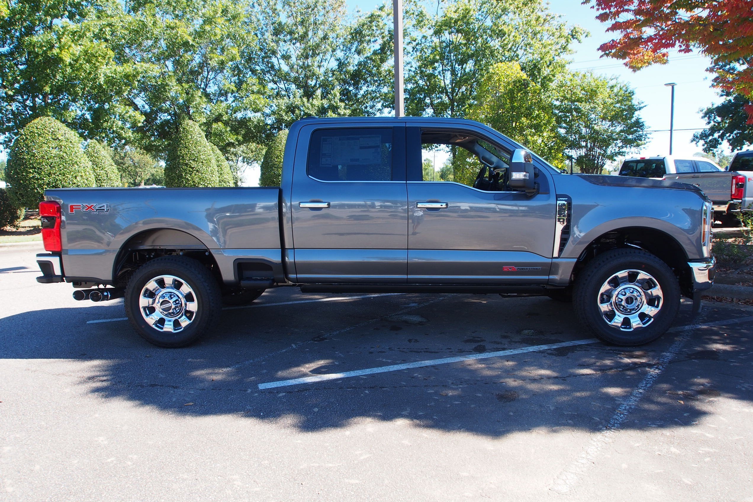 2027 Ford Super Duty F-250 SRW LARIAT