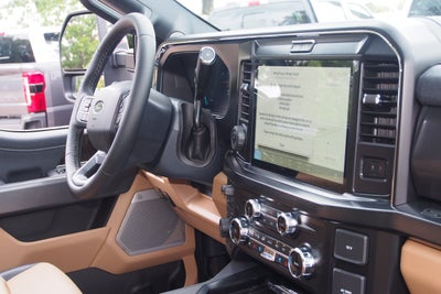 2027 Ford Super Duty F-250 SRW LARIAT
