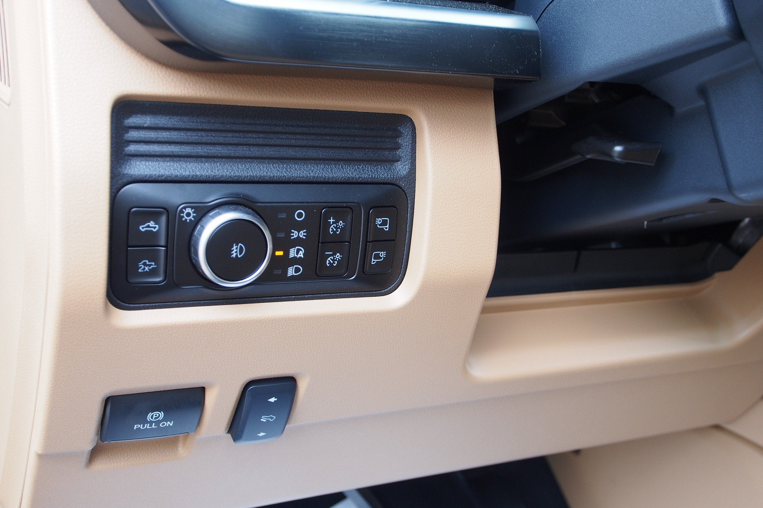 2027 Ford Super Duty F-250 SRW LARIAT