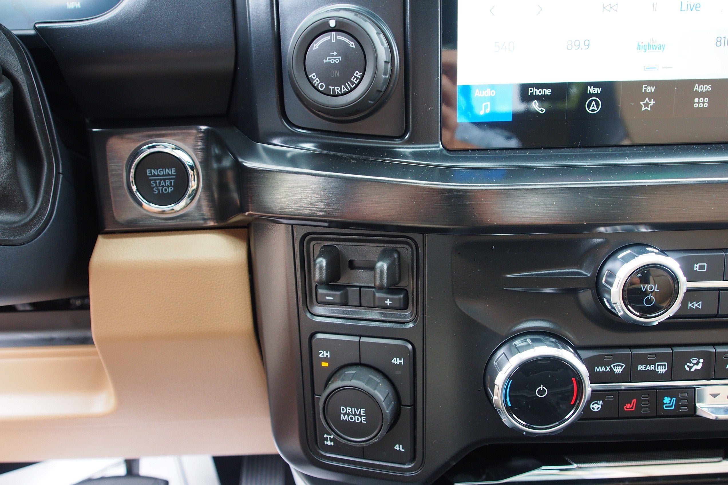 2027 Ford Super Duty F-250 SRW LARIAT