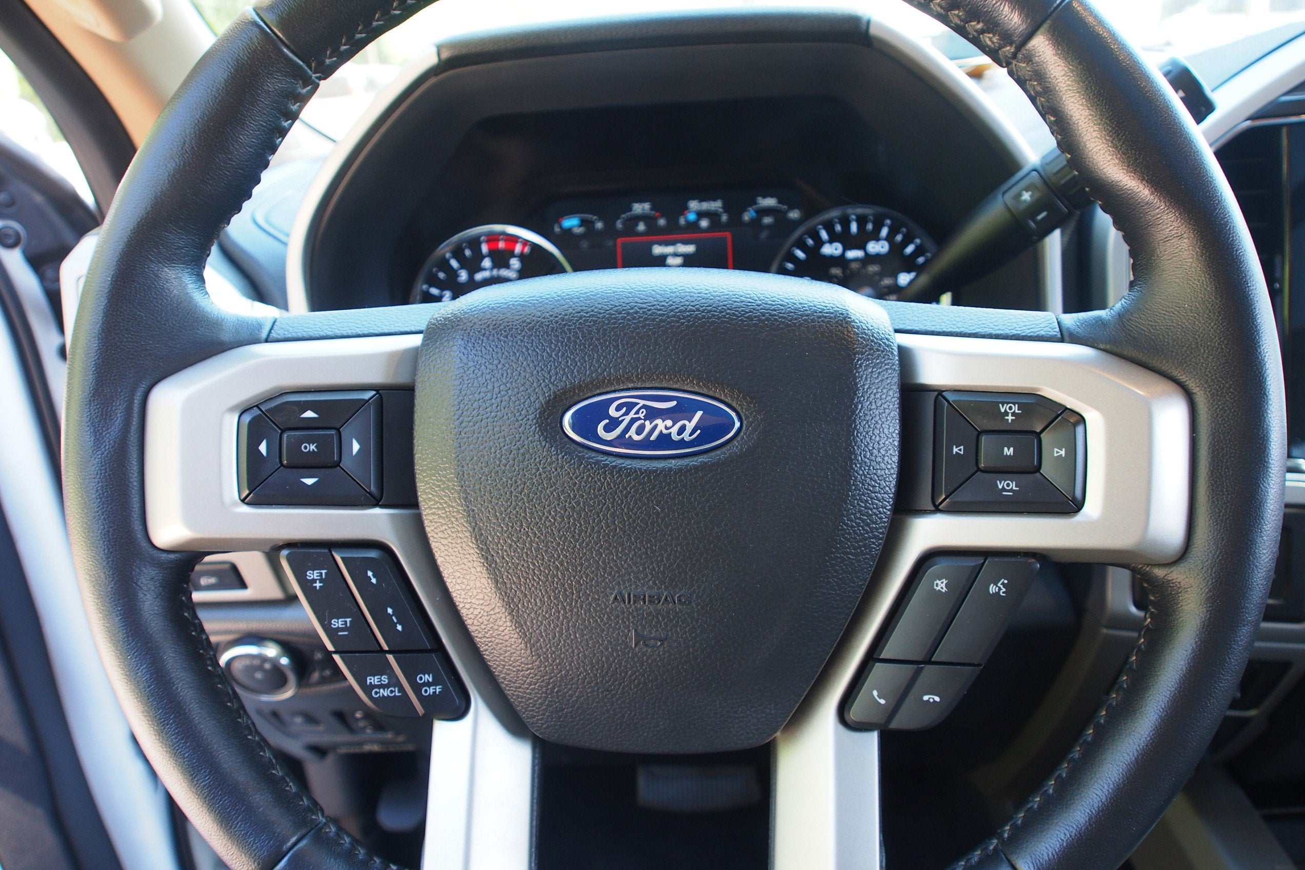 2022 Ford Super Duty F-250 SRW LARIAT