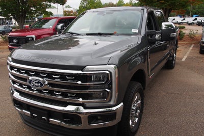 2027 Ford Super Duty F-350 SRW LARIAT