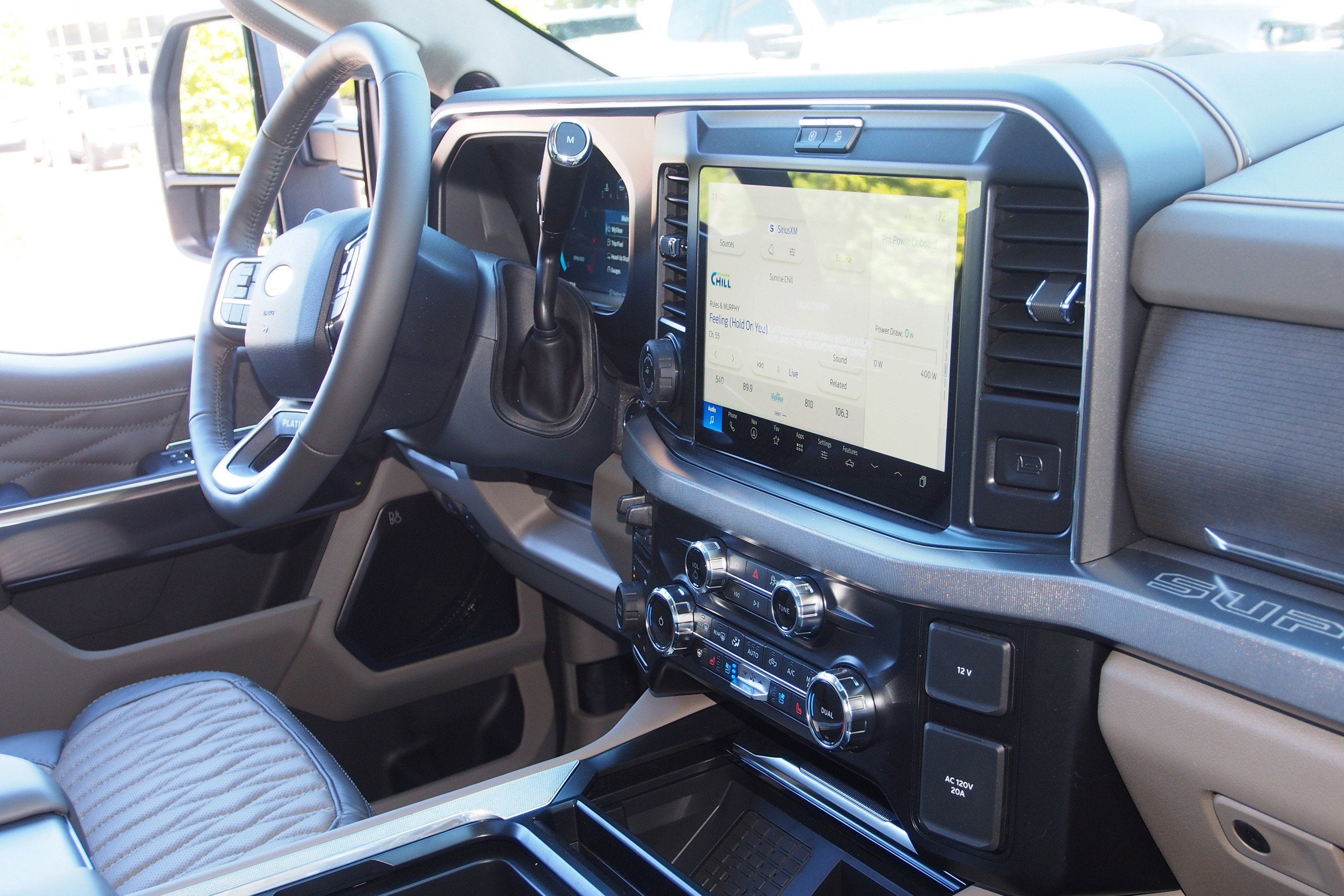 2026 Ford Super Duty F-350 DRW Platinum