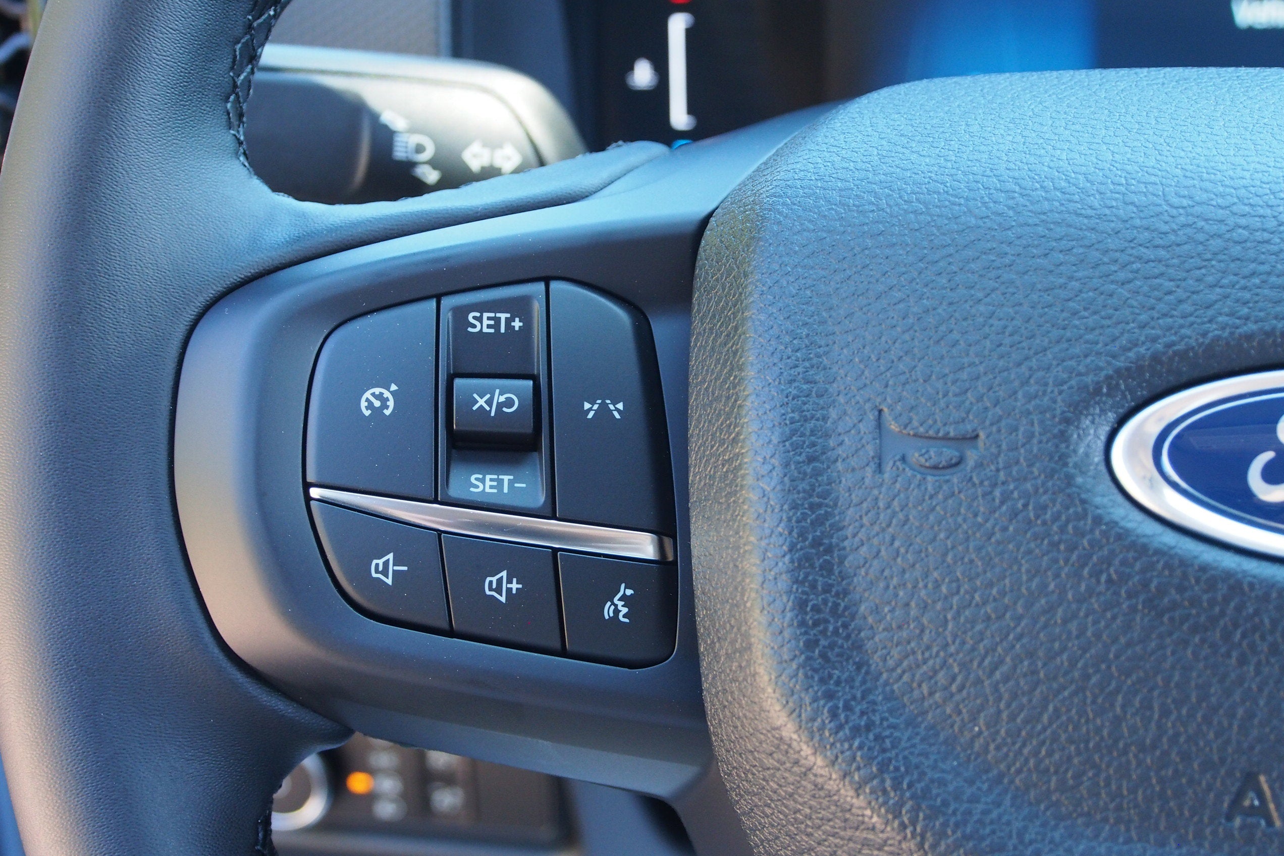 2025 Ford Ranger XLT - Crossroads Courtesy Demo