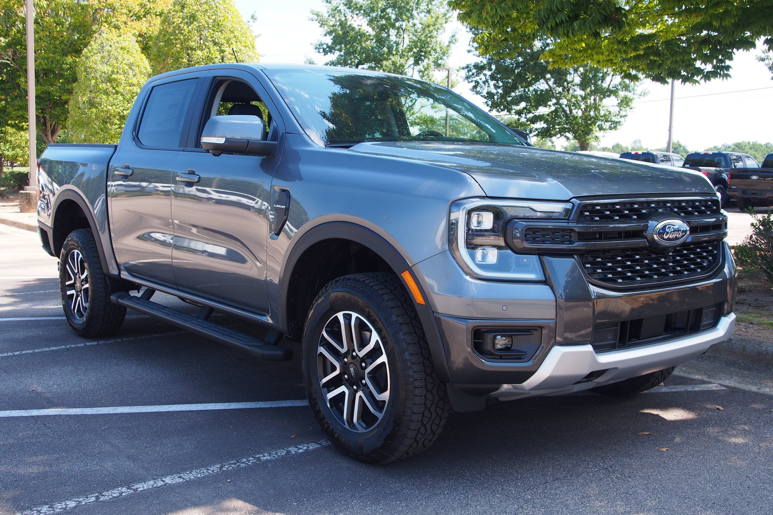2025 Ford Ranger LARIAT - Crossroads Courtesy Demo