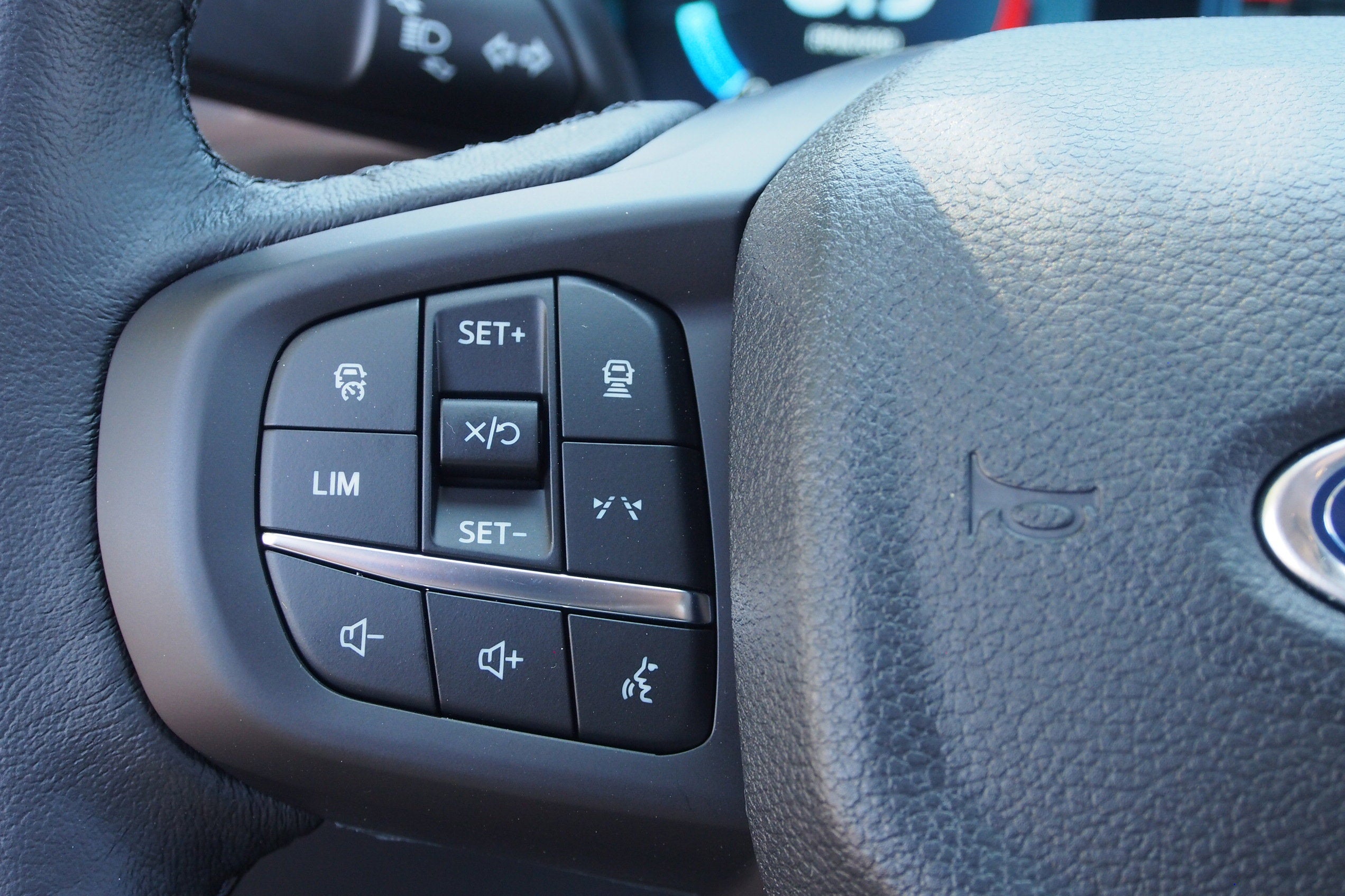 2025 Ford Ranger LARIAT - Crossroads Courtesy Demo