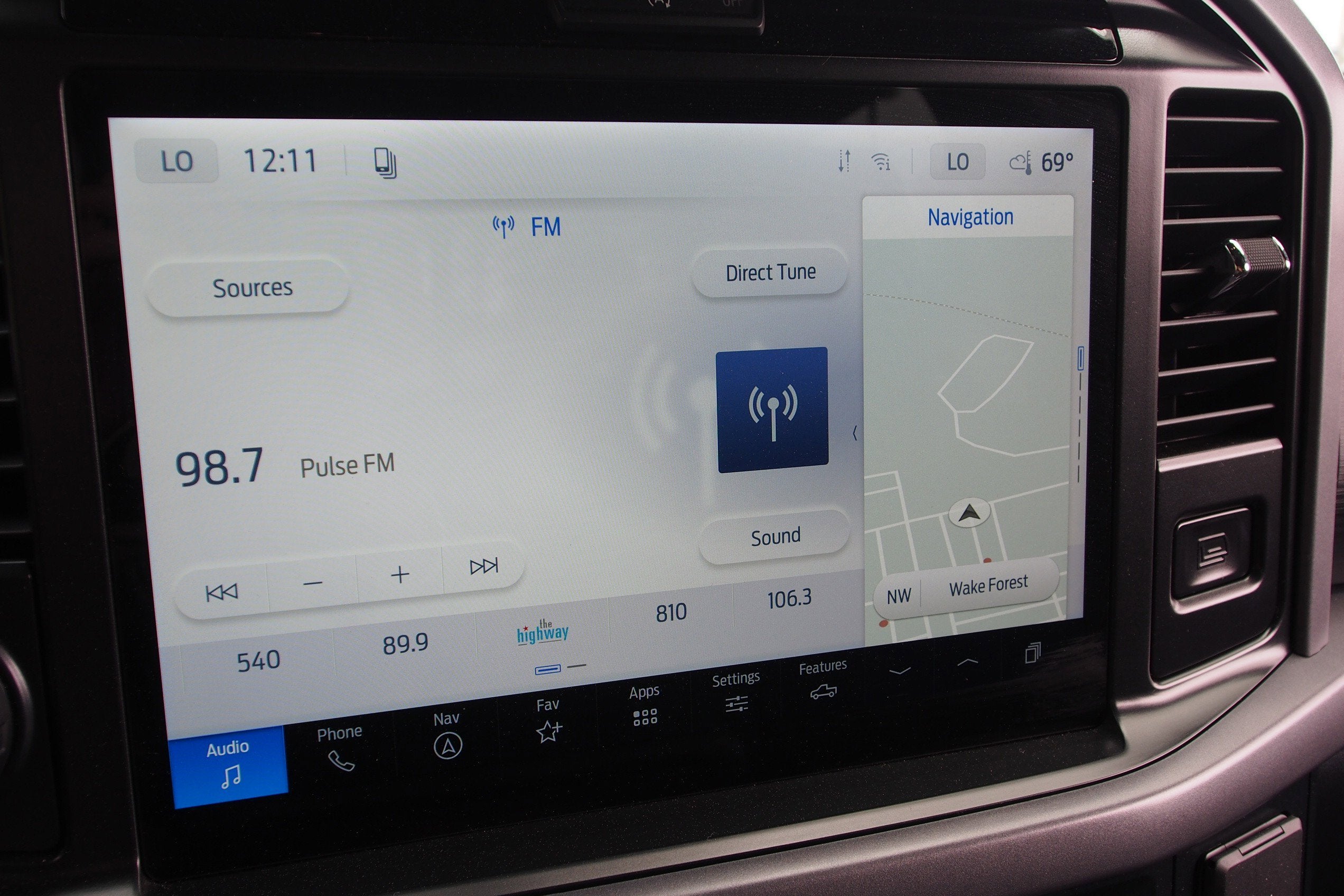 2026 Ford F-150 XLT - Crossroads Courtesy Demo