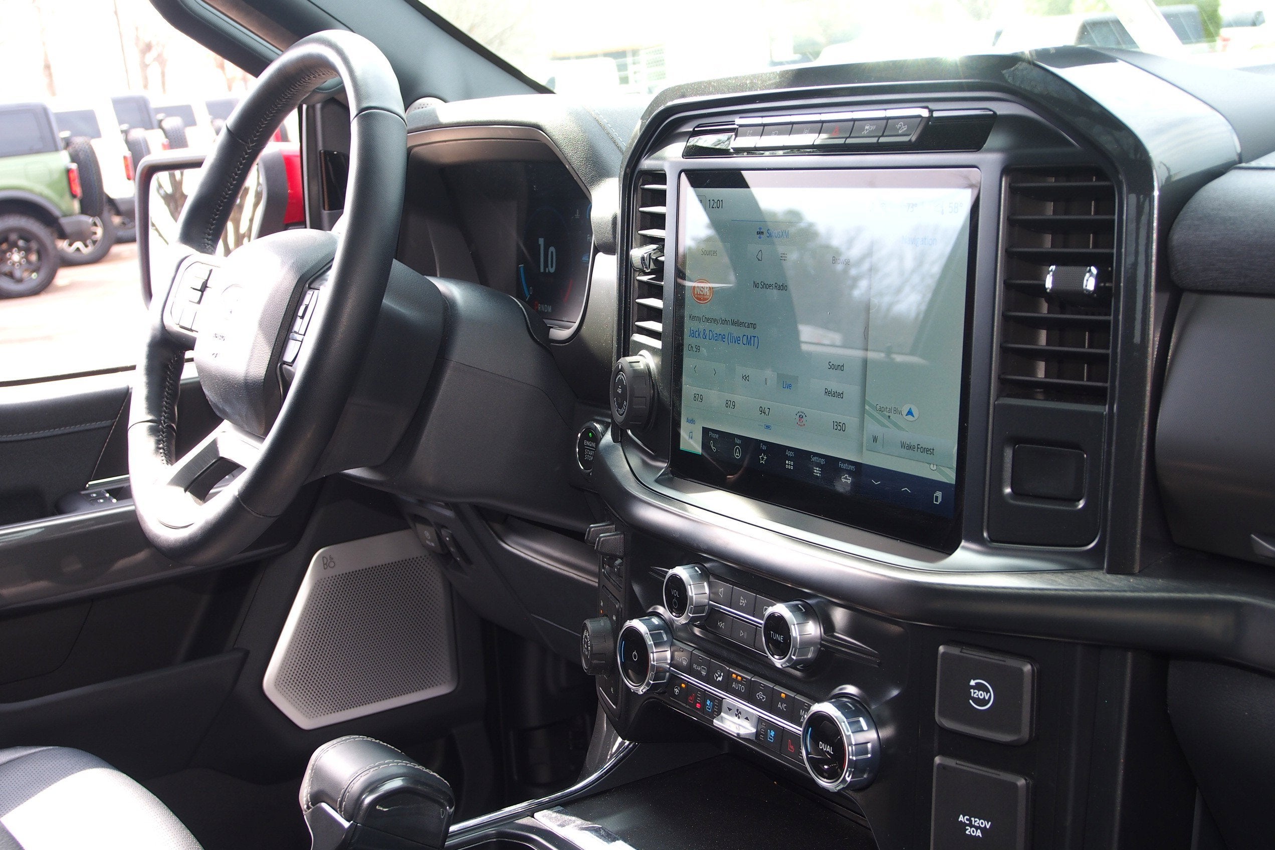 2022 Ford F-150 LARIAT