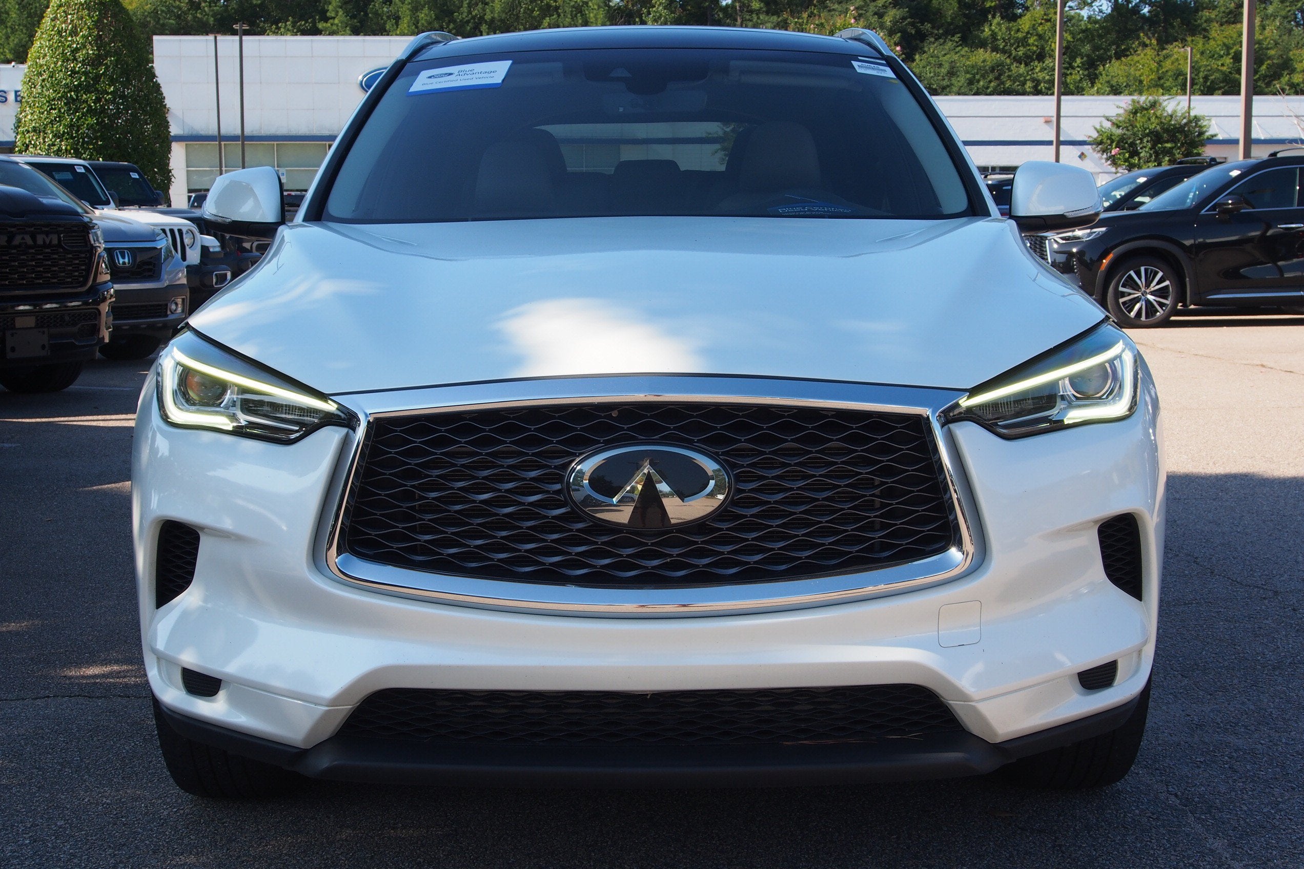 2023 INFINITI QX50 LUXE