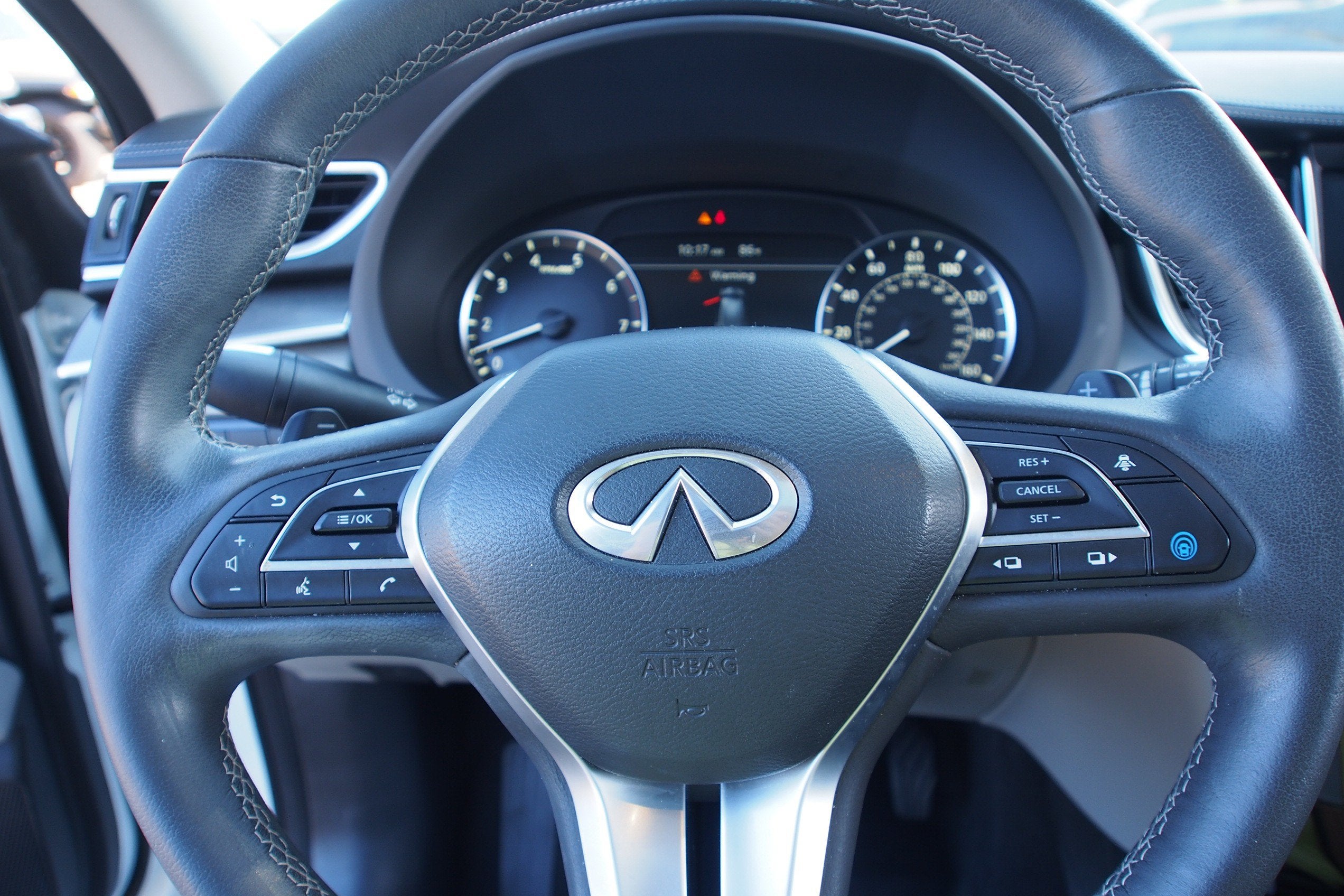 2023 INFINITI QX50 LUXE