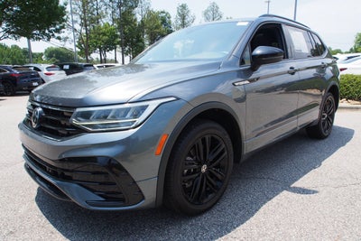 2022 Volkswagen Tiguan SE R-Line Black