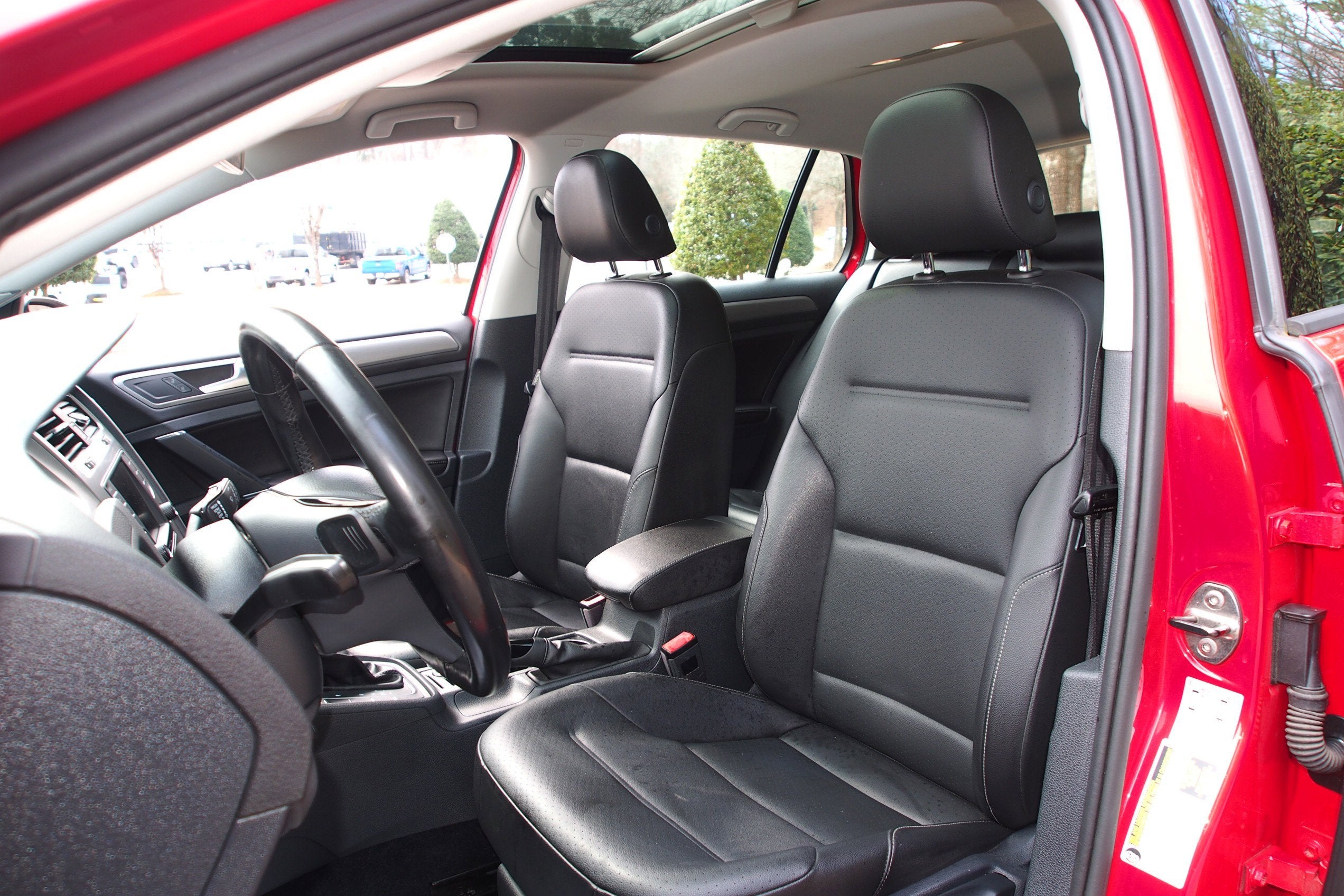 2017 Volkswagen Golf SE