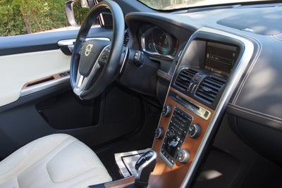 2015 Volvo XC60 T6 Platinum