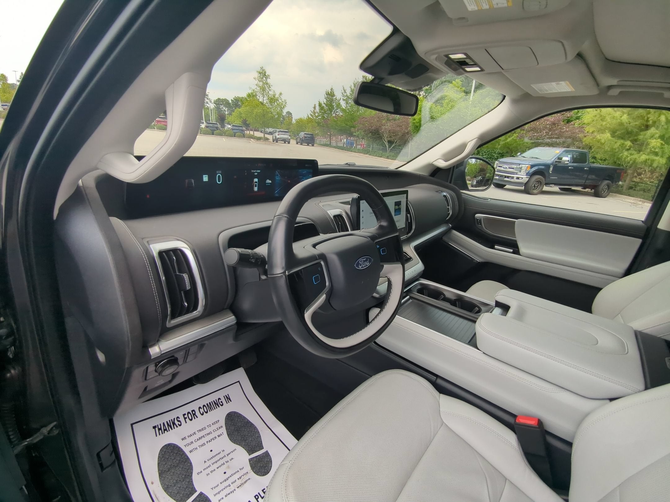 2025 Ford Expedition Platinum