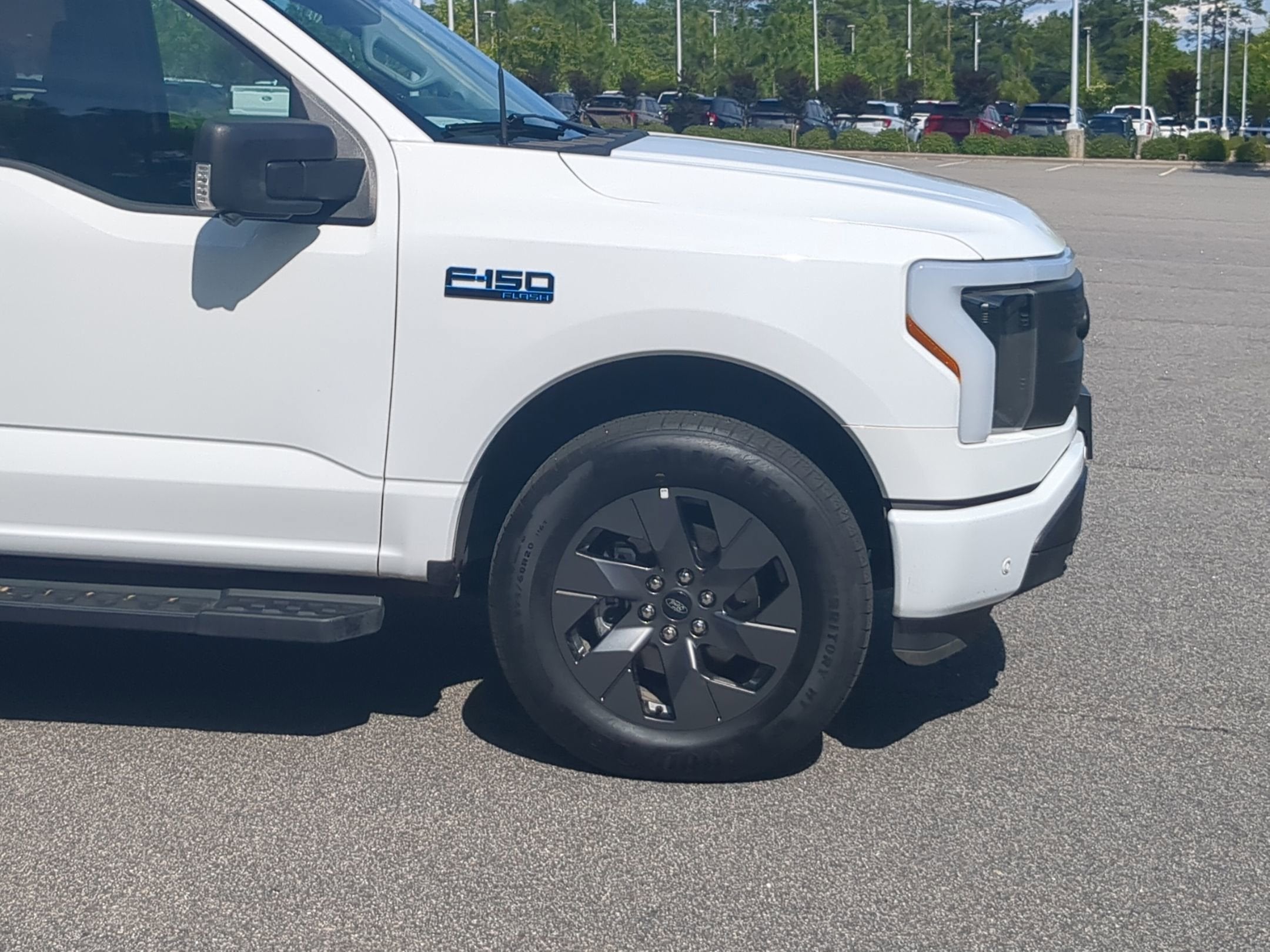 2024 Ford F-150 Lightning Flash