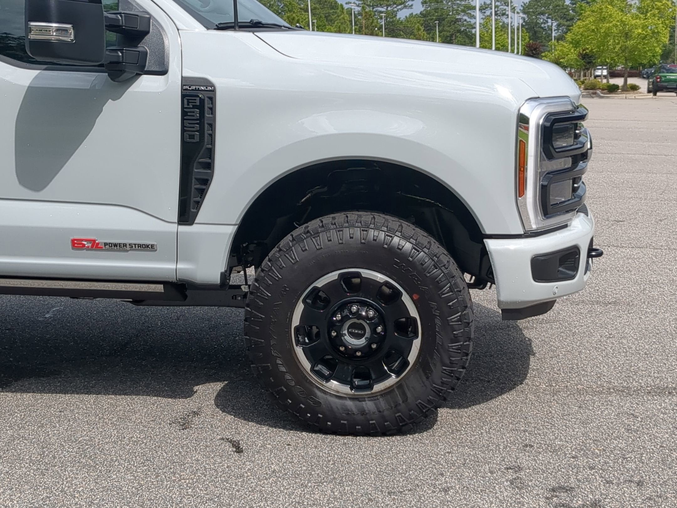 2026 Ford Super Duty F-350 SRW Platinum