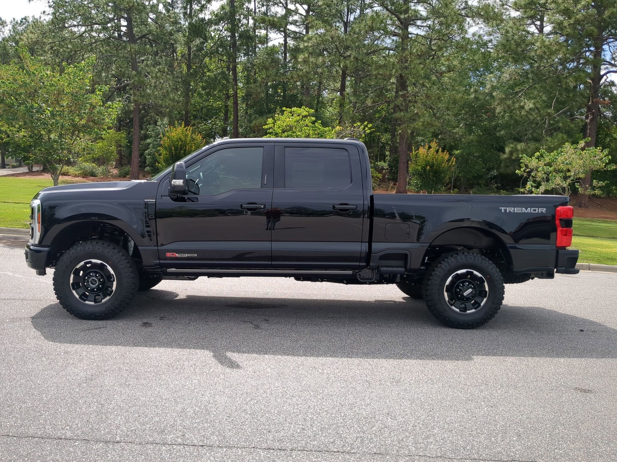 2026 Ford Super Duty F-350 SRW Platinum