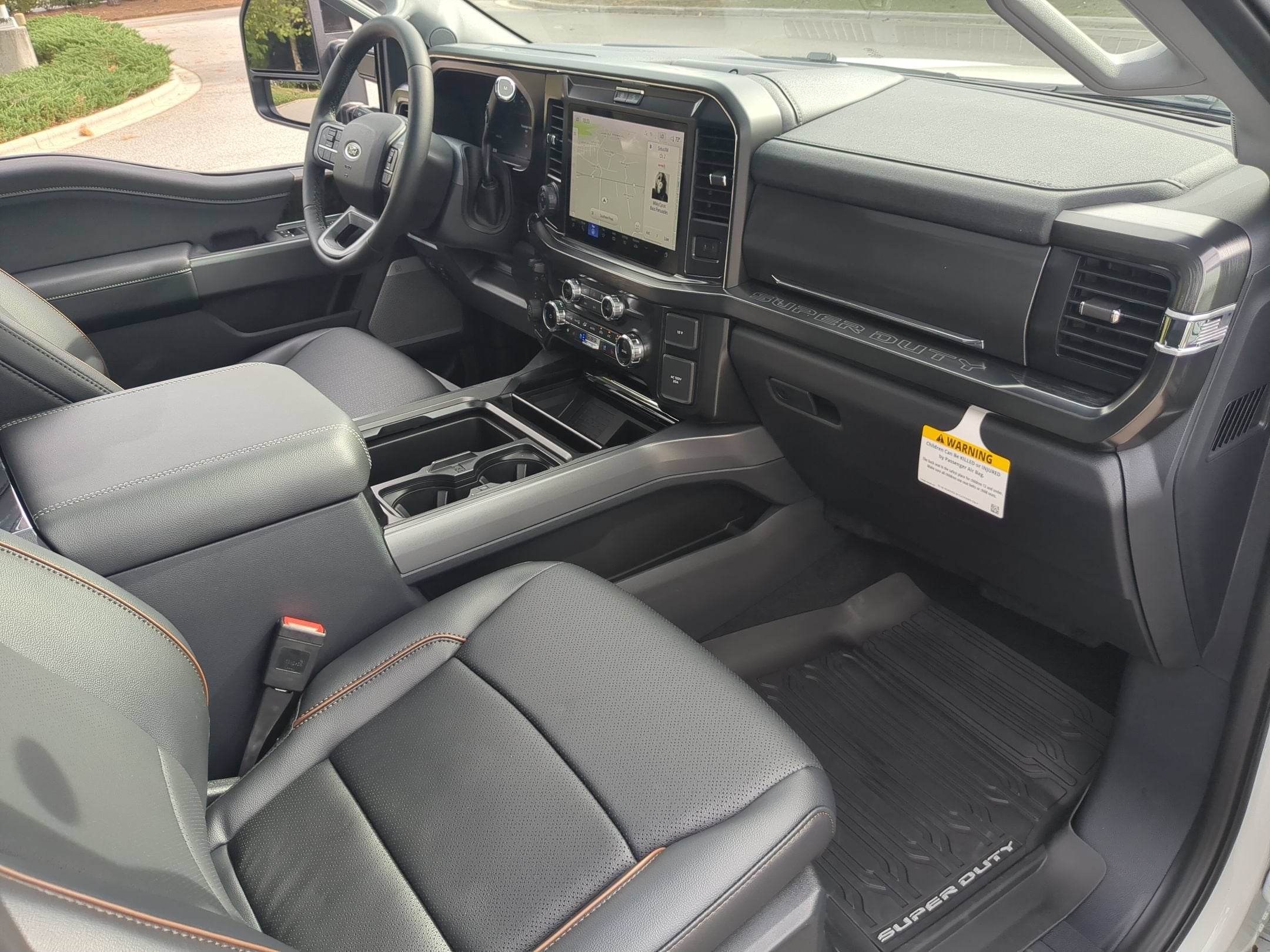 2026 Ford Super Duty F-350 SRW LARIAT