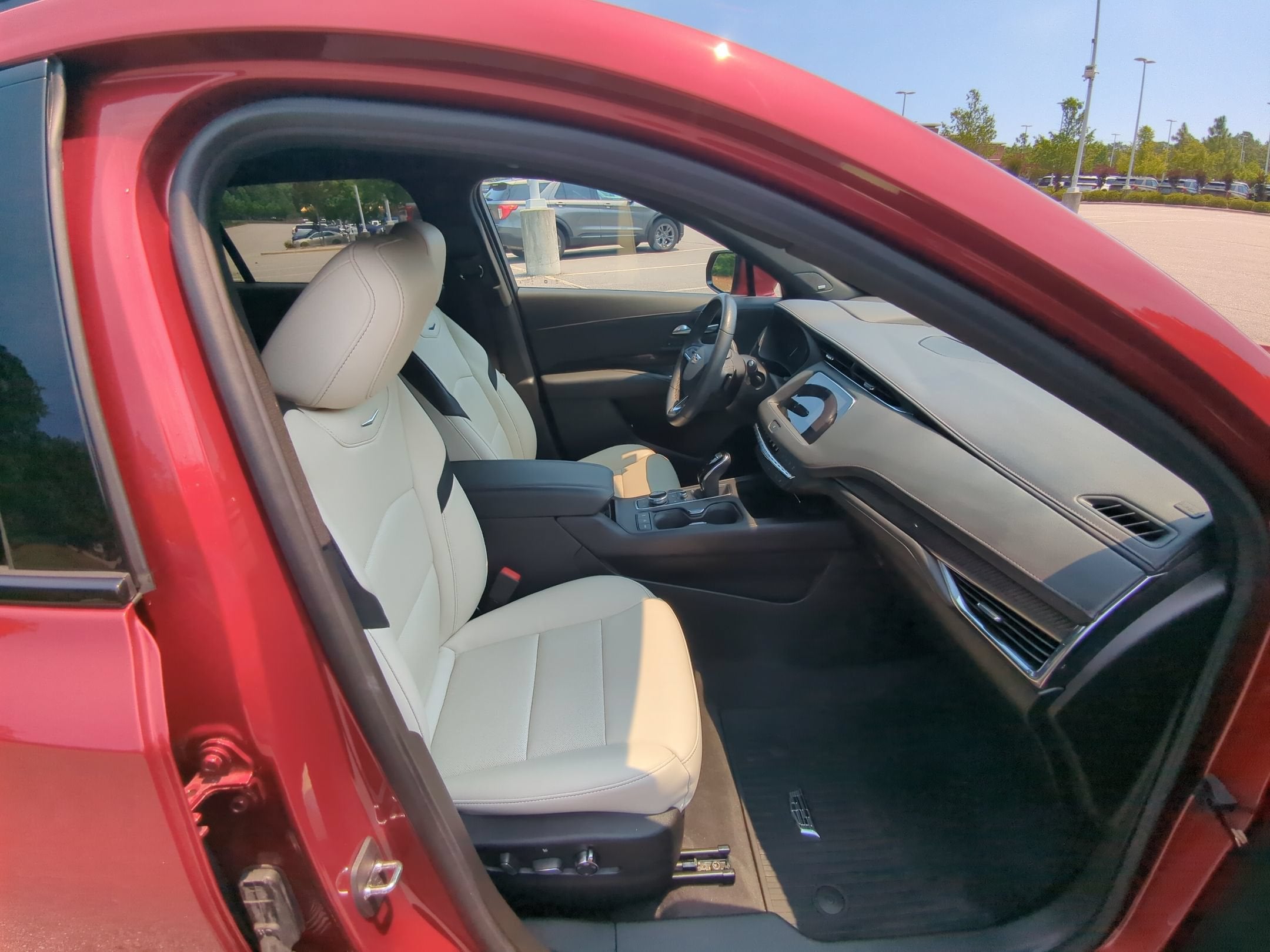 2023 Cadillac XT4 FWD Sport