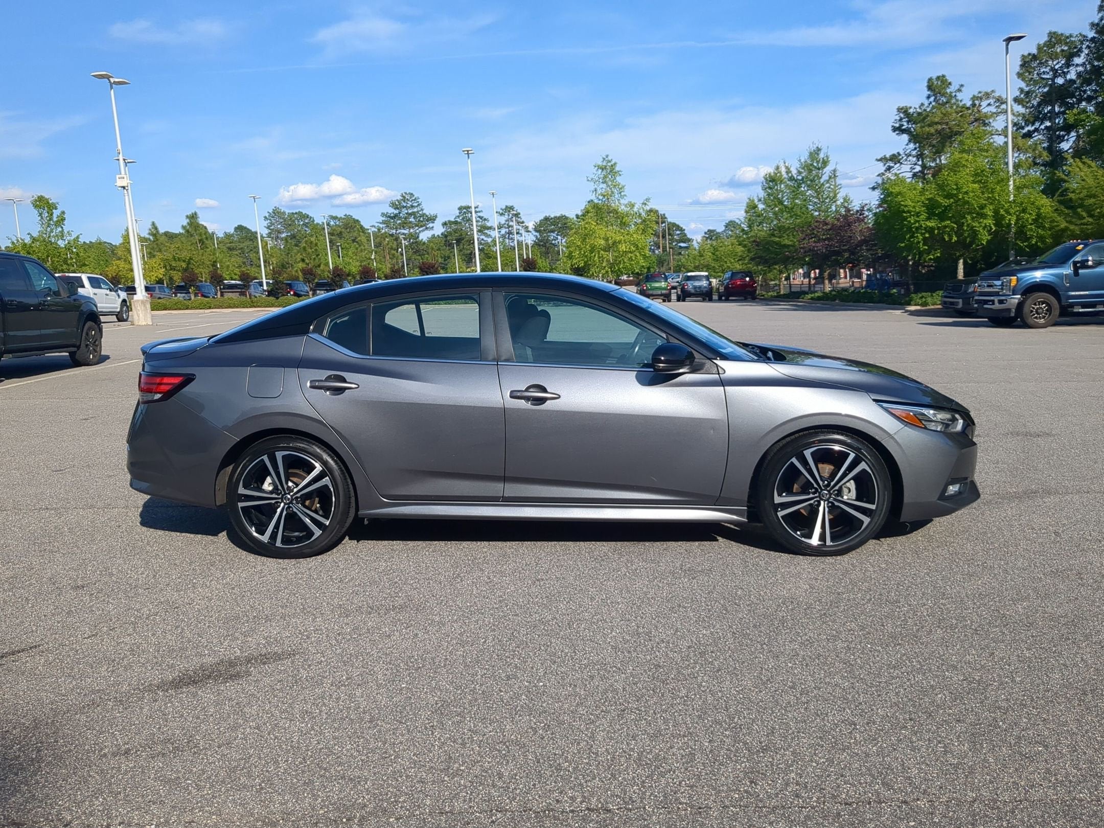 2022 Nissan Sentra SR