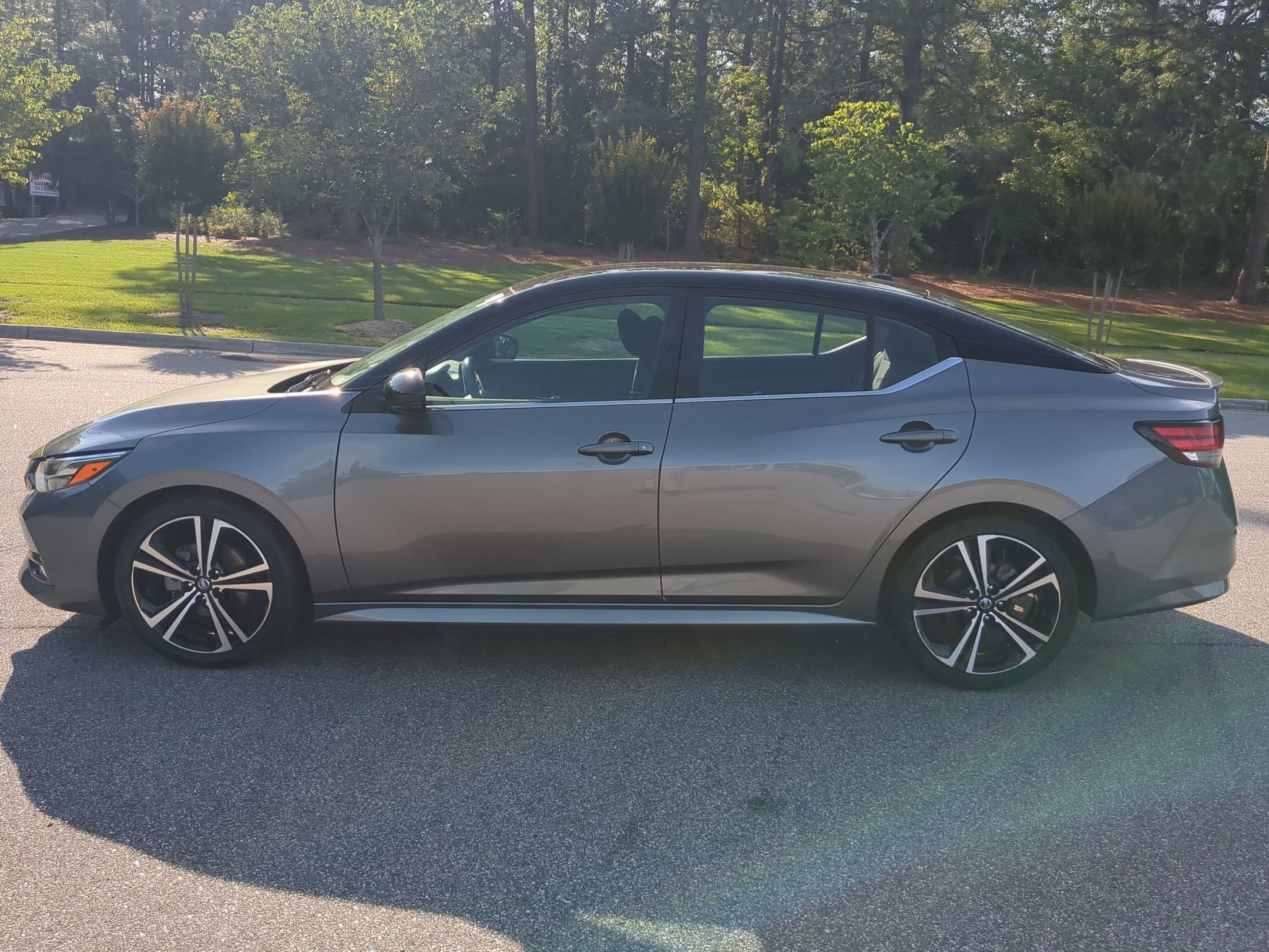 2022 Nissan Sentra SR