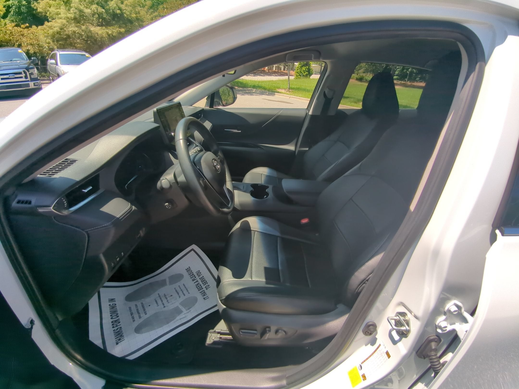 2023 Toyota Venza LE