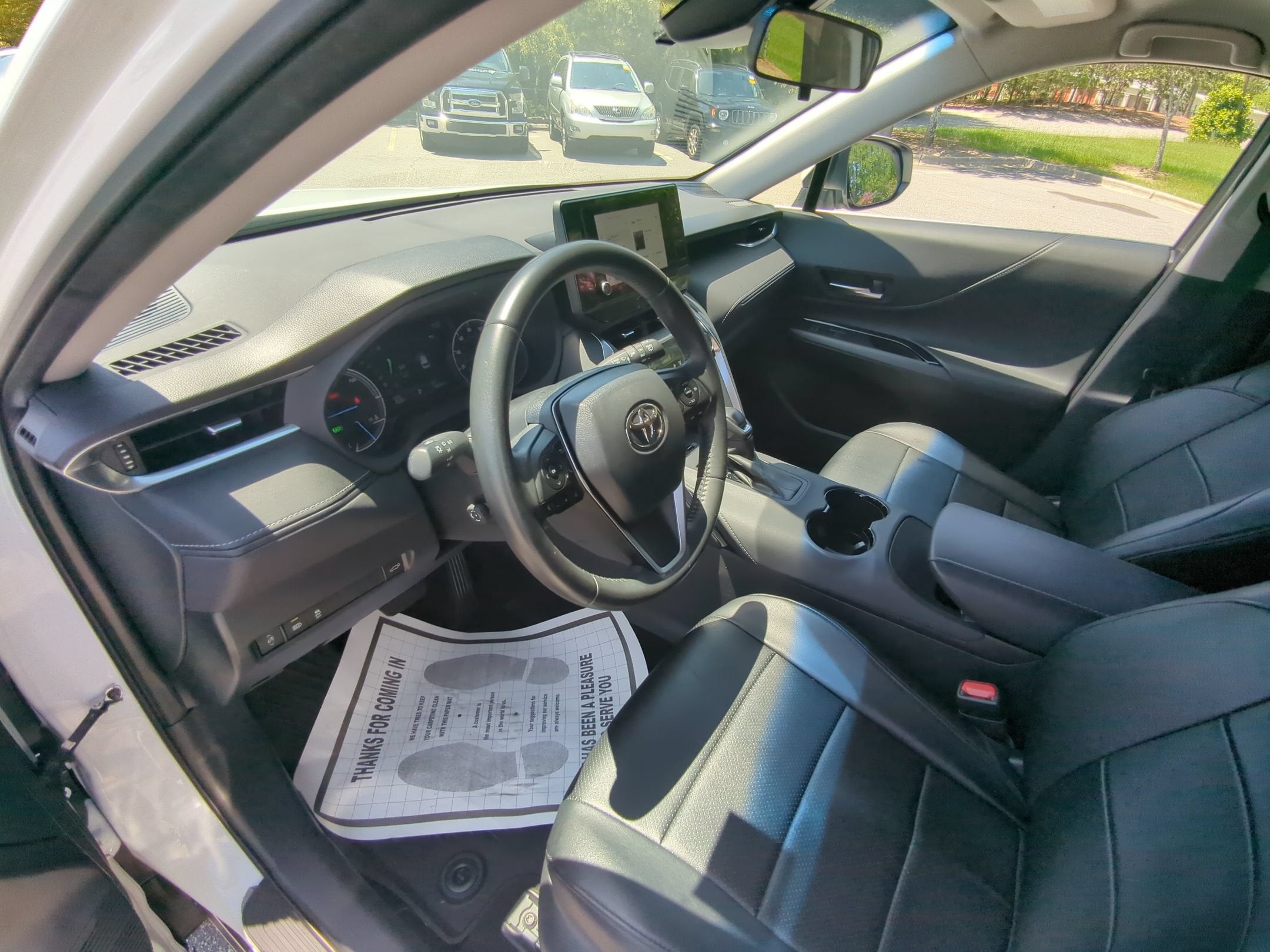 2023 Toyota Venza LE