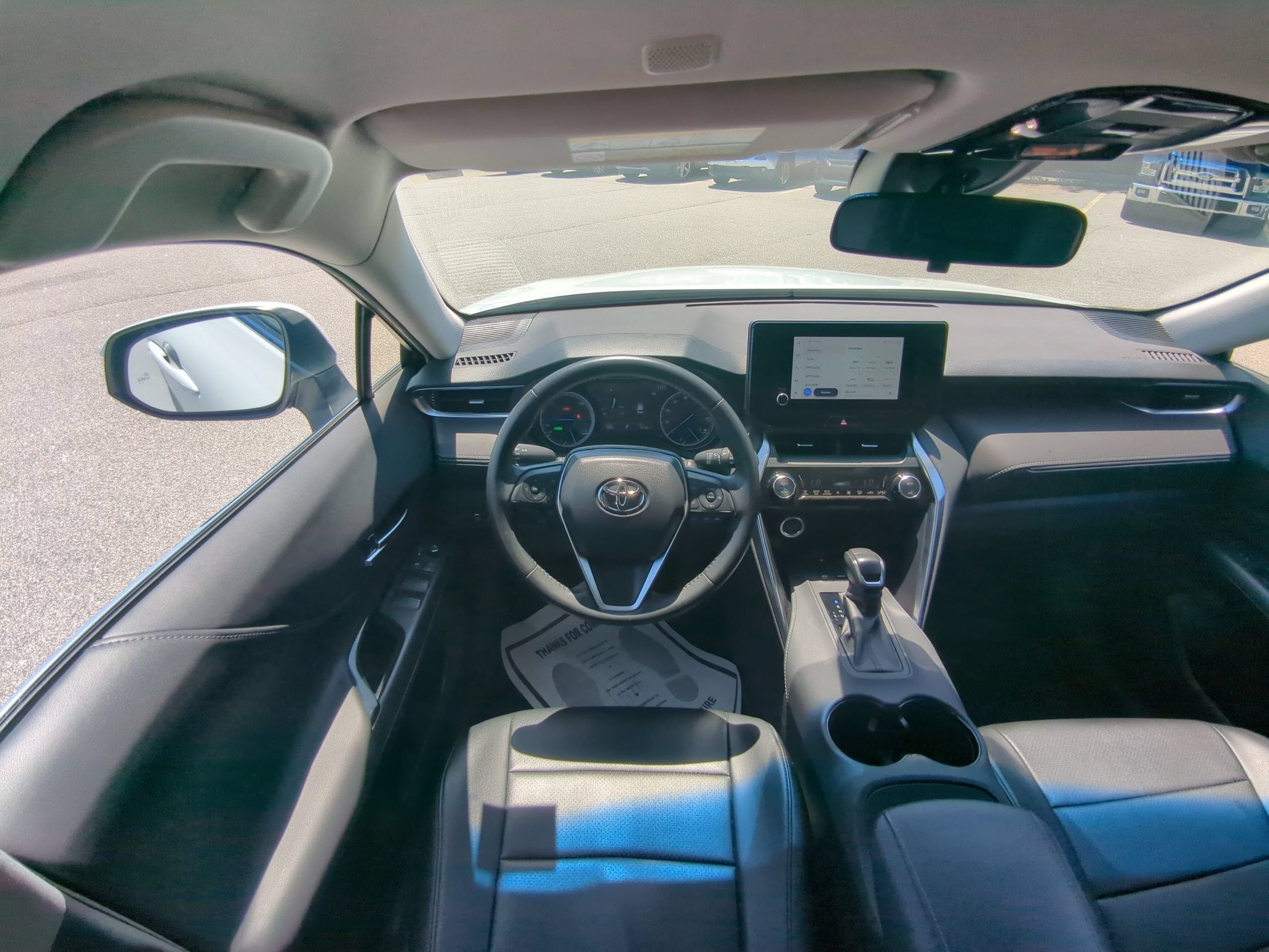 2023 Toyota Venza LE