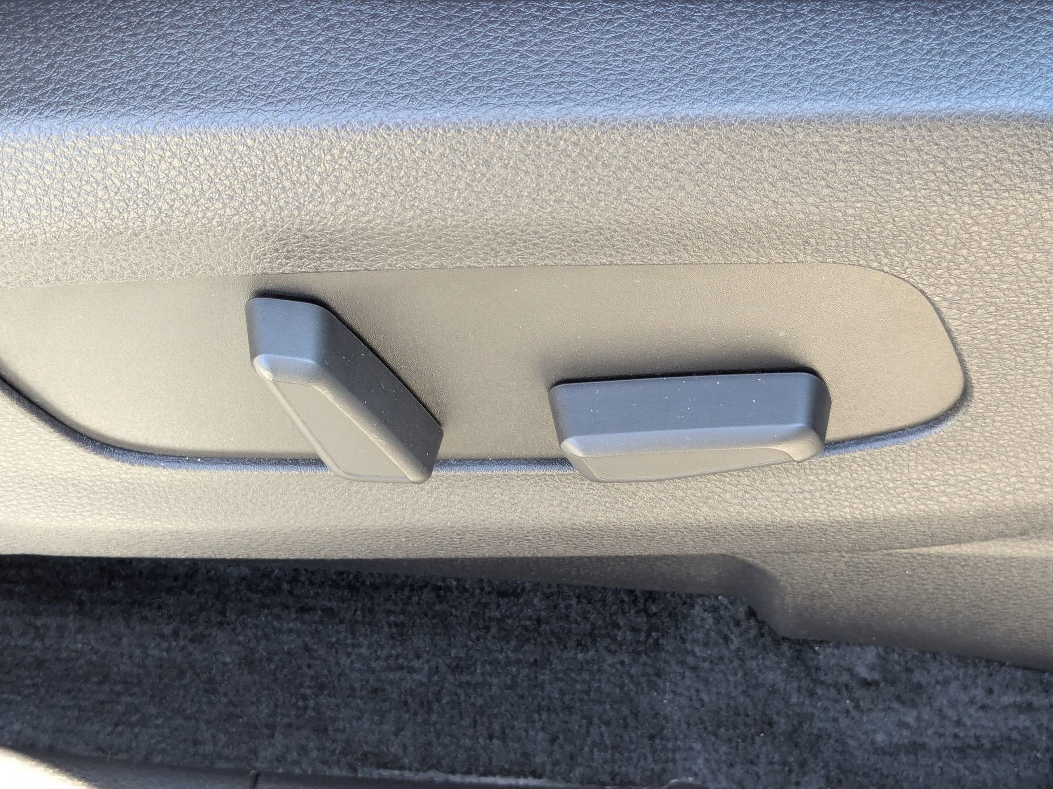 2023 Kia Carnival SX